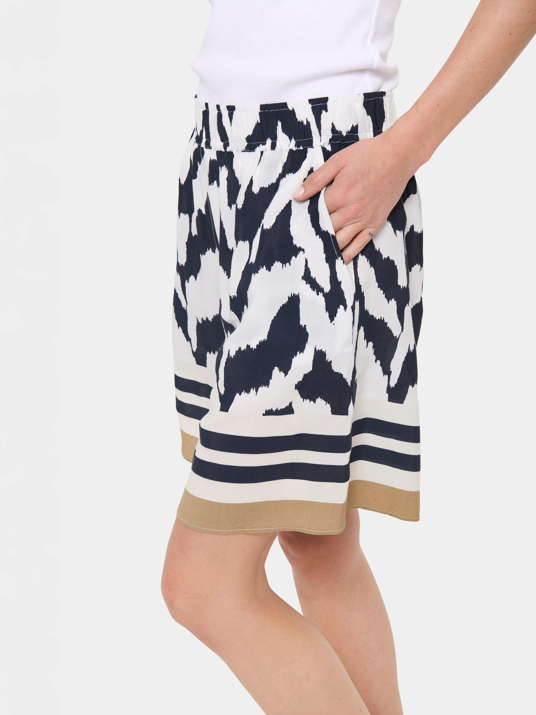 Product image 4 of 6, which shows Saint Tropez Khloe Monochrome Strokes Shorts, Black/Multi, M