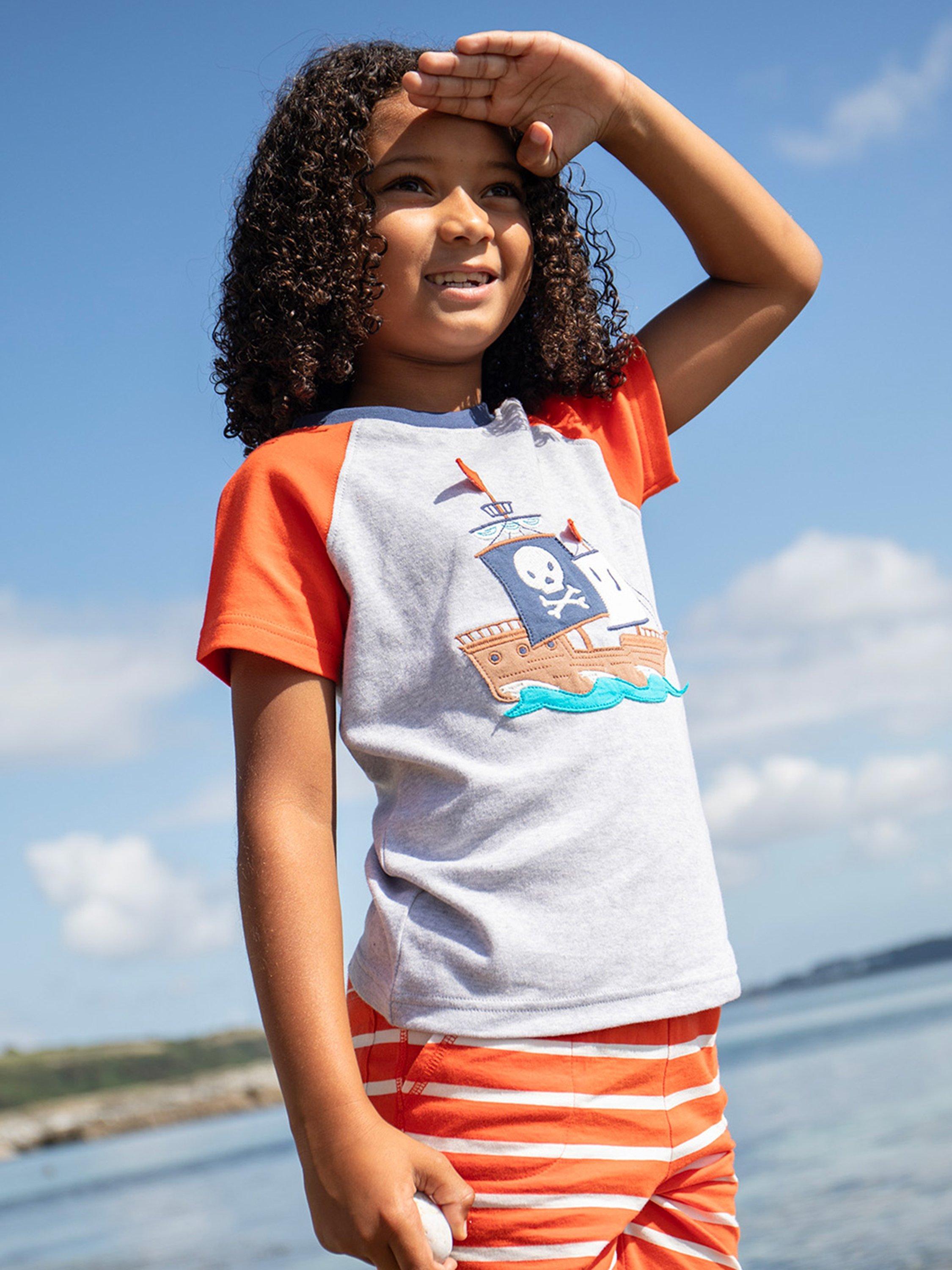 Product image 2 of 4, which shows Frugi Kids' Renny Organic Cotton Raglan Sleeve Applique T-Shirt, Grey Mid, 2-3 years