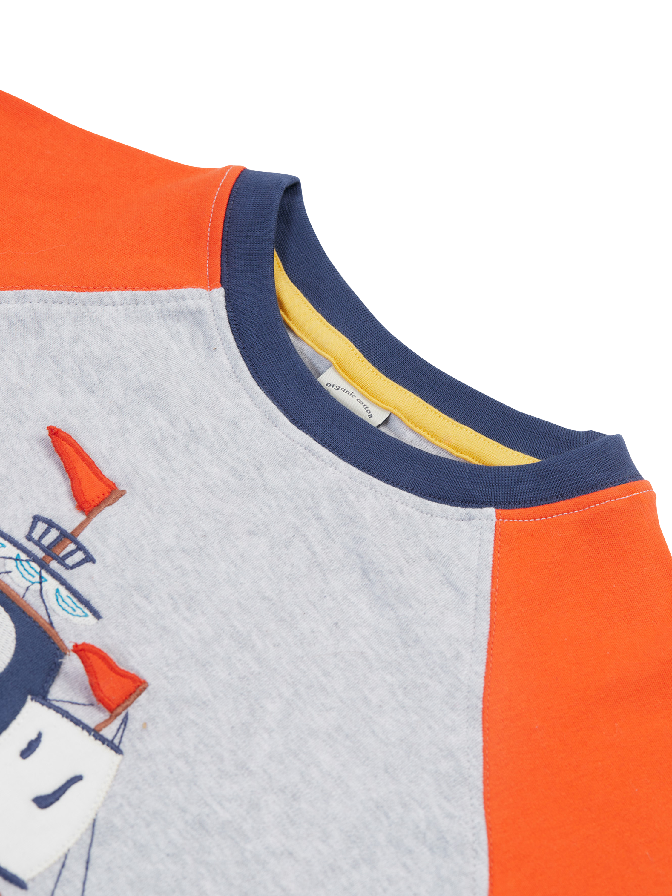 Product image 4 of 4, which shows Frugi Kids' Renny Organic Cotton Raglan Sleeve Applique T-Shirt, Grey Mid, 2-3 years