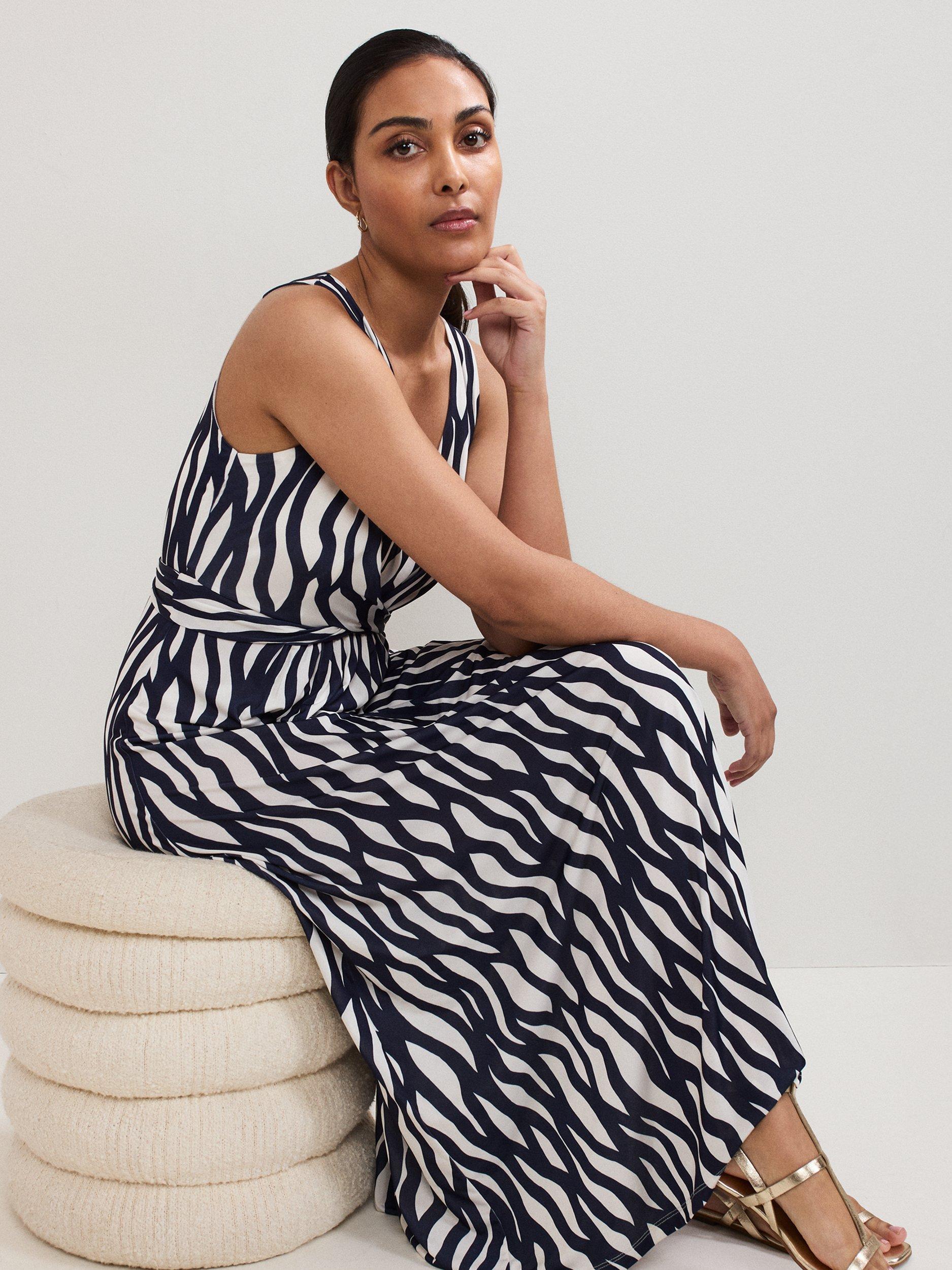 Product image 8 of 8, which shows Phase Eight Petite Artemis Geometric Maxi Dress, Navy/Ivory, 8