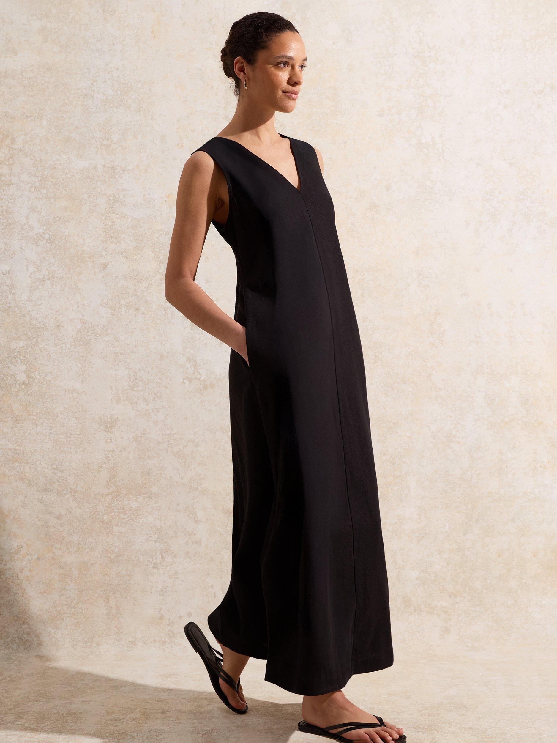 Product image 2 of 5, which shows Ro&Zo Linen Blend Sleeveless V-Neck Midi Dress, Black, 6