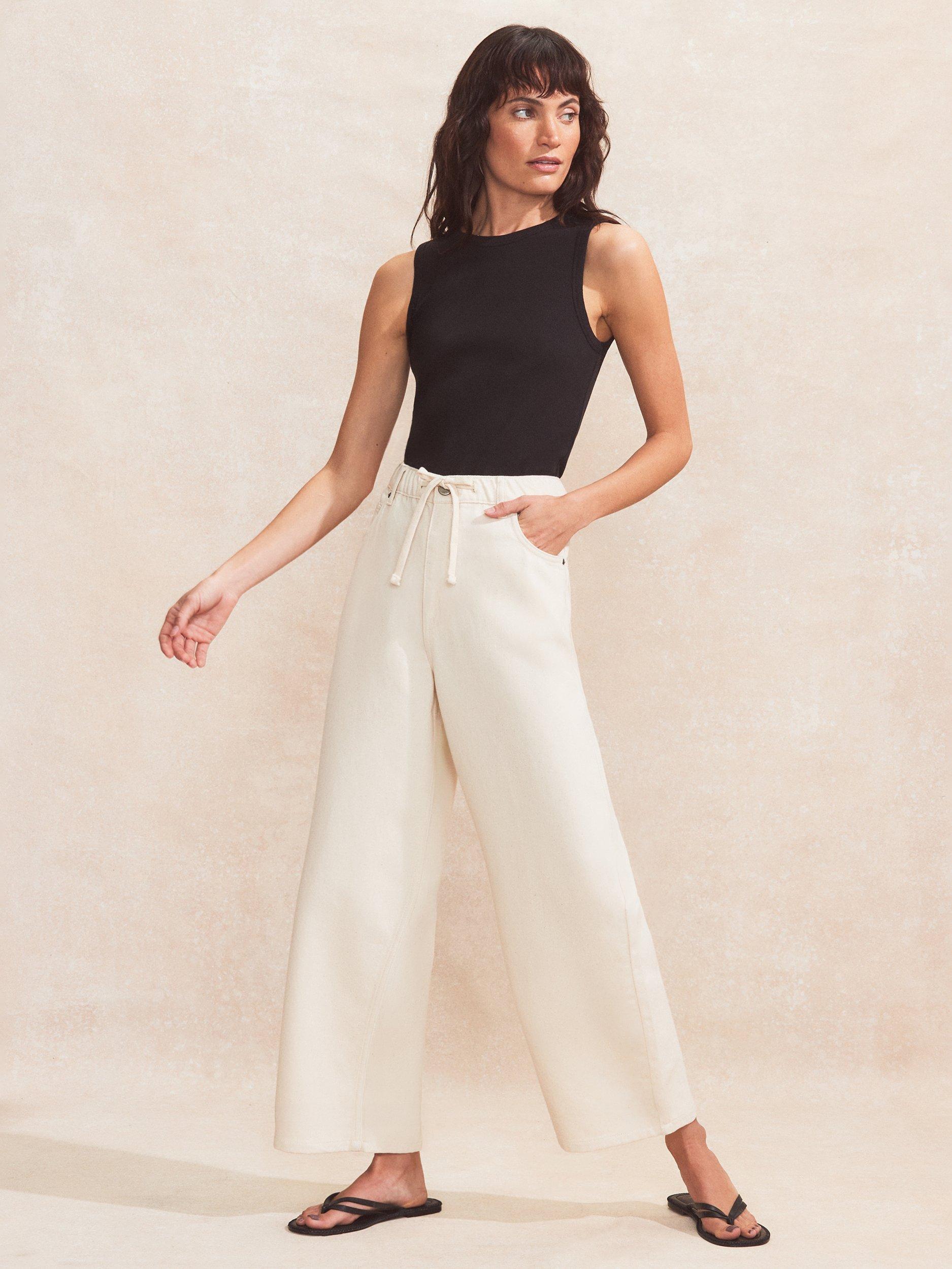 Product image 1 of 5, which shows Ro&Zo Cotton Petite Denim Wide Leg Jeans, Natural, 6Pt