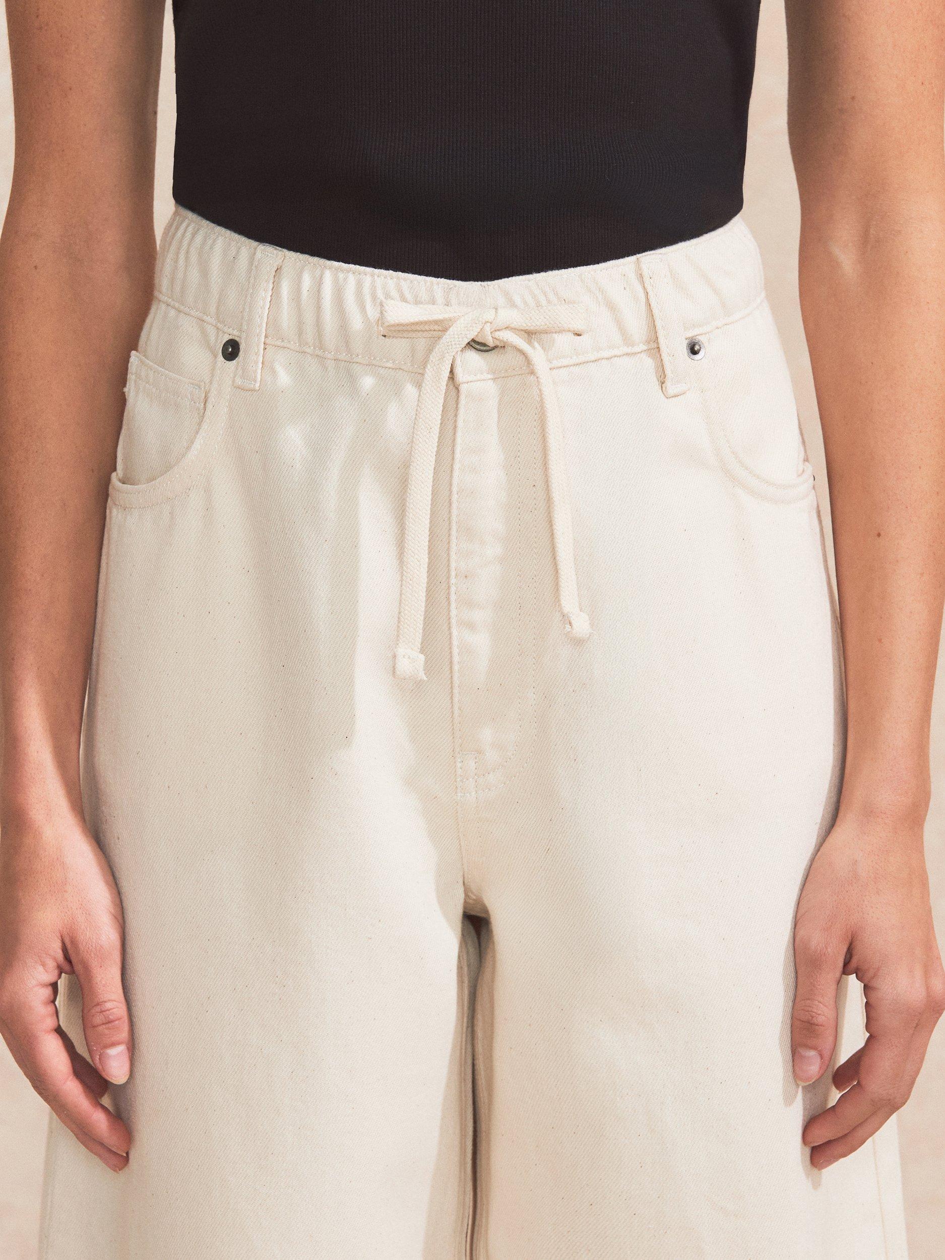 Product image 3 of 5, which shows Ro&Zo Cotton Petite Denim Wide Leg Jeans, Natural, 6Pt
