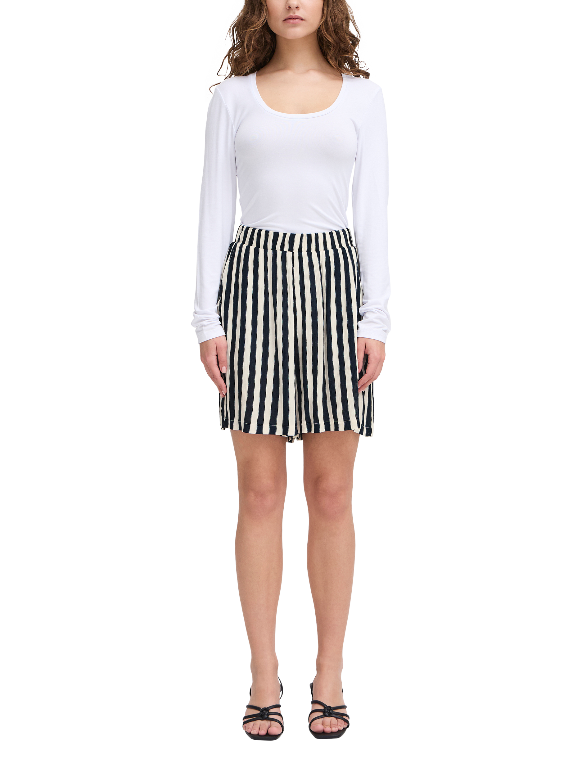 Product image 3 of 7, which shows ICHI Marrackech High Waist Stripe Shorts, Multi, XS