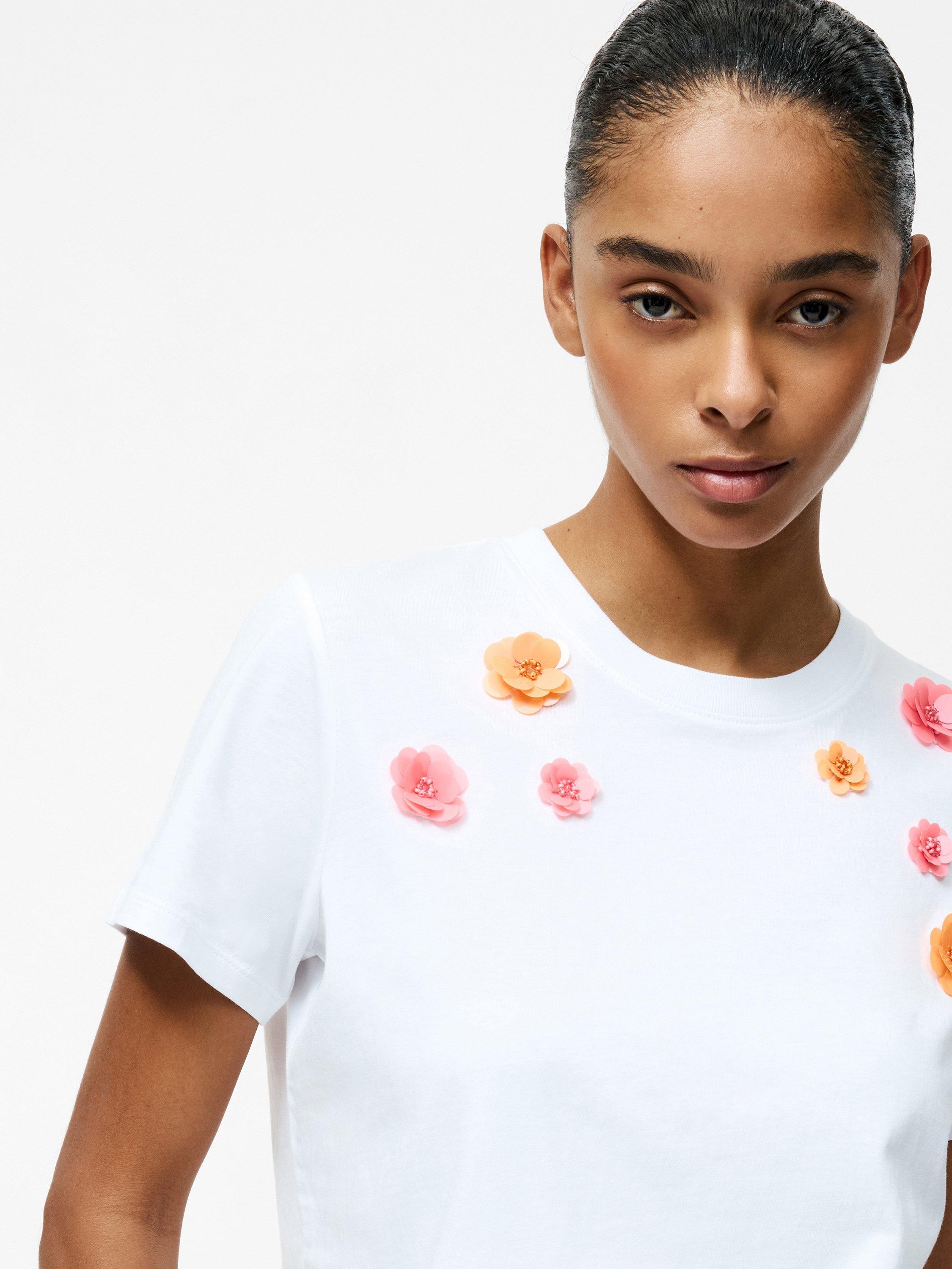 Product image 3 of 5, which shows French Connection 3D Floral Motif Short Sleeve T-Shirt, Linen White, XS