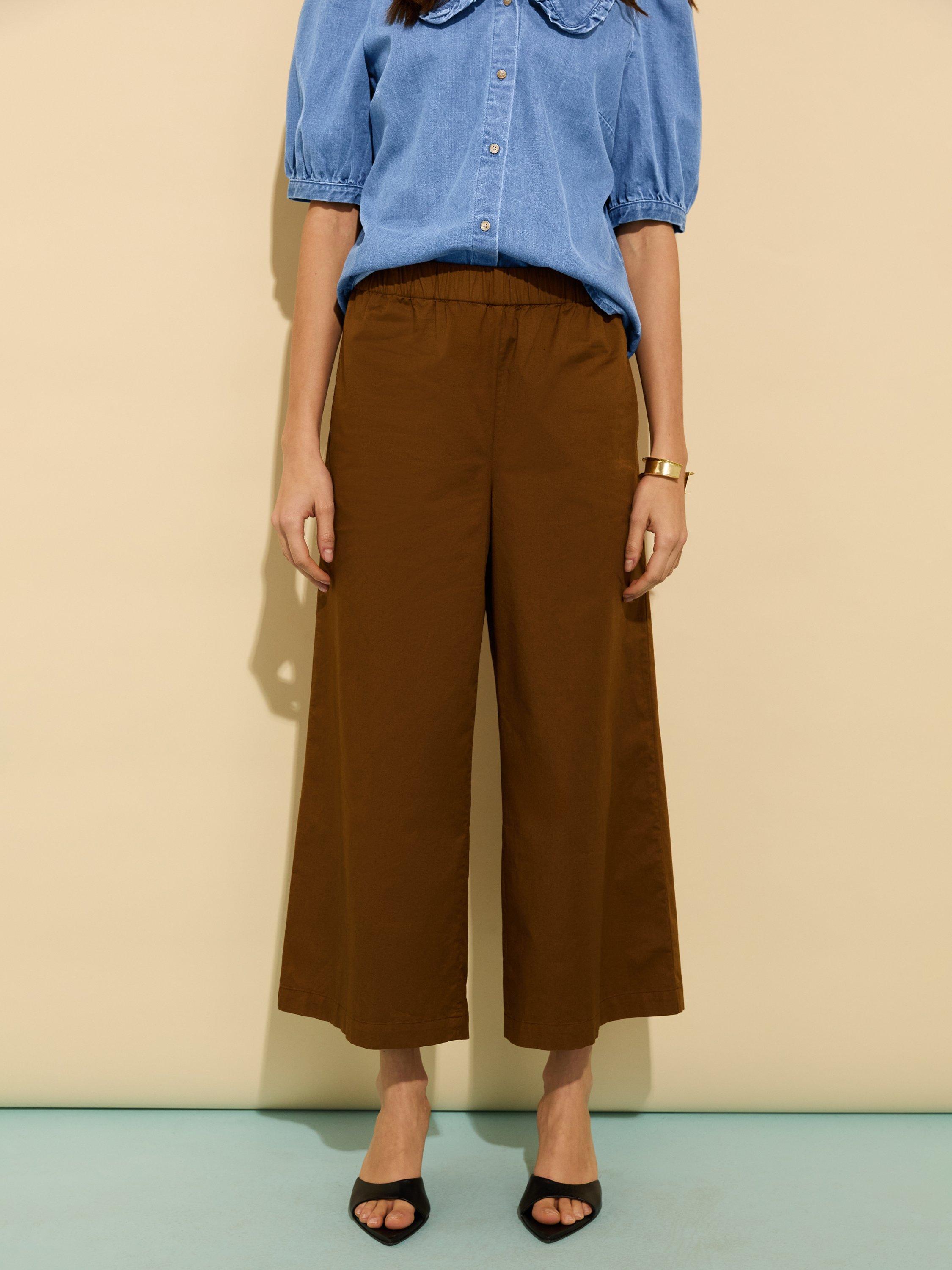Product image 2 of 4, which shows Baukjen Shelby Organic Cotton Rich Wide Leg Trousers, Milk Chocolate, 10