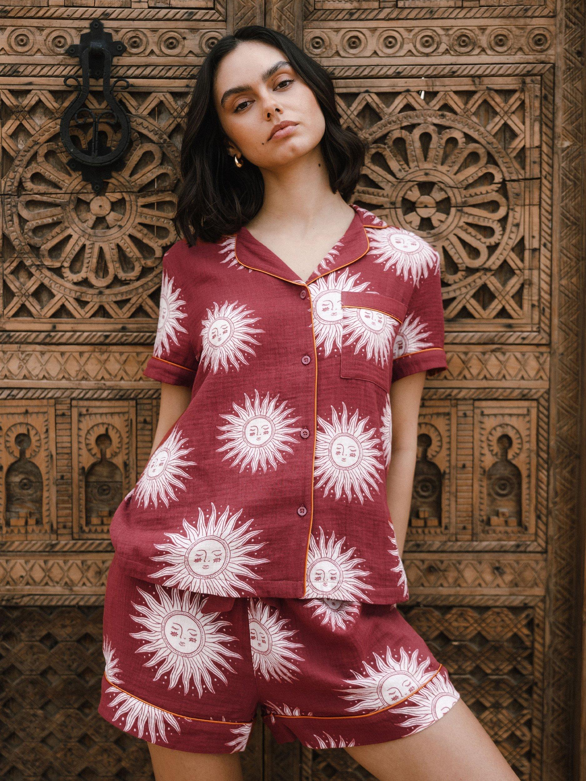 Product image 2 of 5, which shows Chelsea Peers Bohemian Sun Cheesecloth Cotton Shorty Pyjama Set, Red, 6