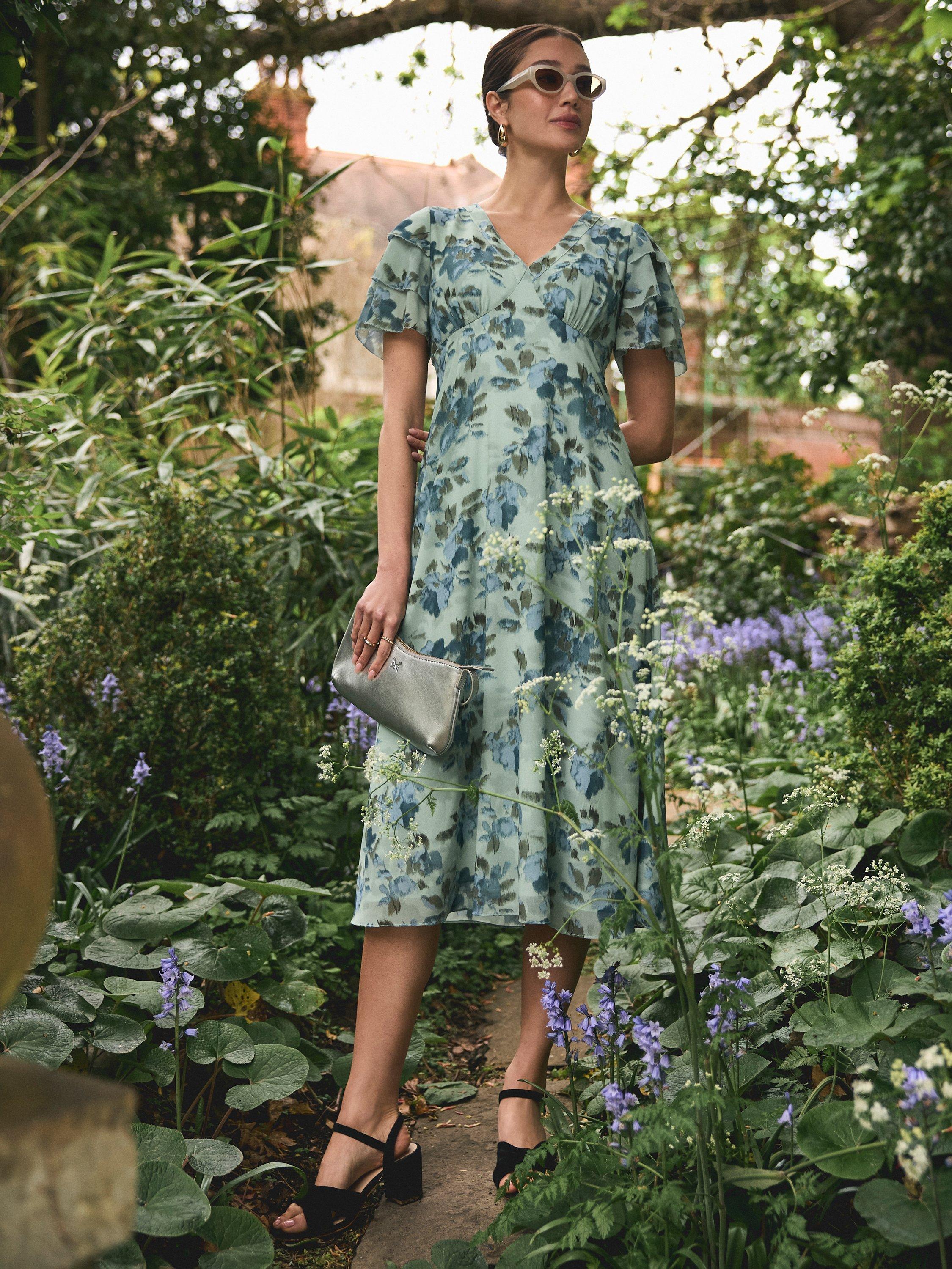 Product image 1 of 6, which shows Flutter Sleeve, Mid Green, 6