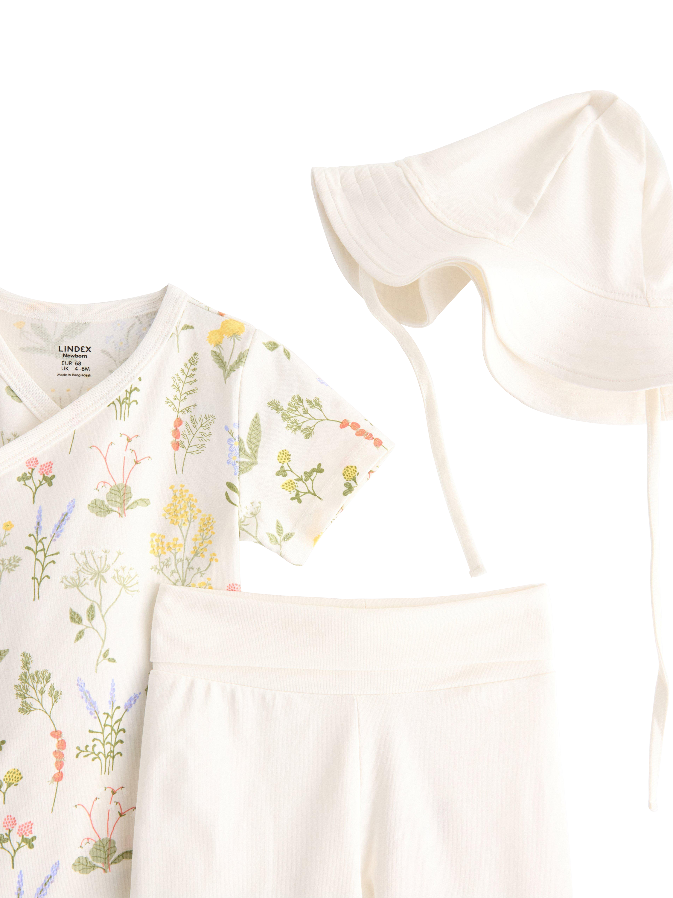 Product image 3 of 3, which shows Lindex Baby Bodysuit, Leggings & Hat Set, Light Dusty White, 4-6 months