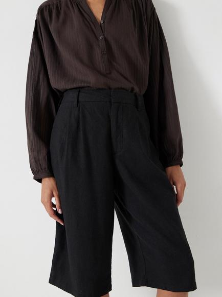 HUSH Lya Linen Blend Bermuda Shorts, White - view 2, Washed Black