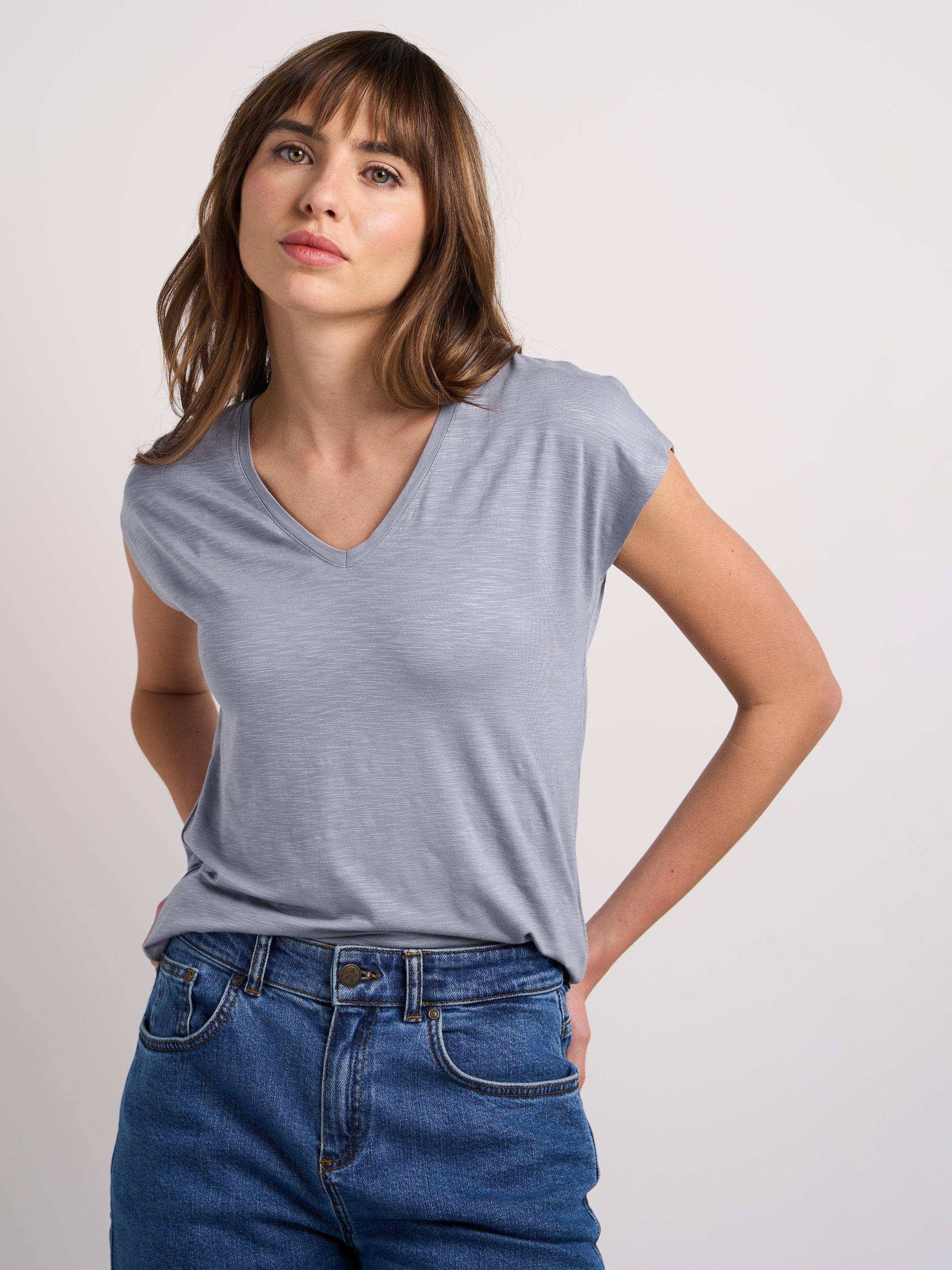 Product image 3 of 4, which shows Celtic & Co. Mara V-Neck T-Shirt, Grey Sky, 8