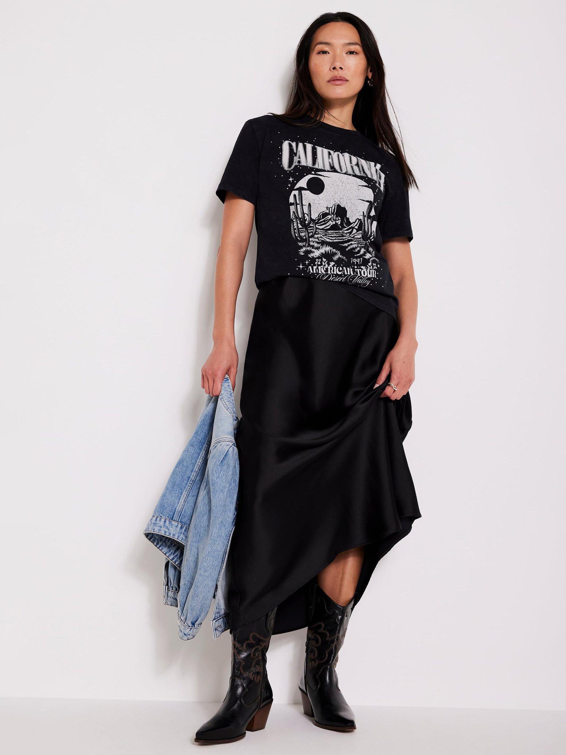 Product image 3 of 7, which shows Mint Velvet Crew Neck California T-Shirt, Black, XS