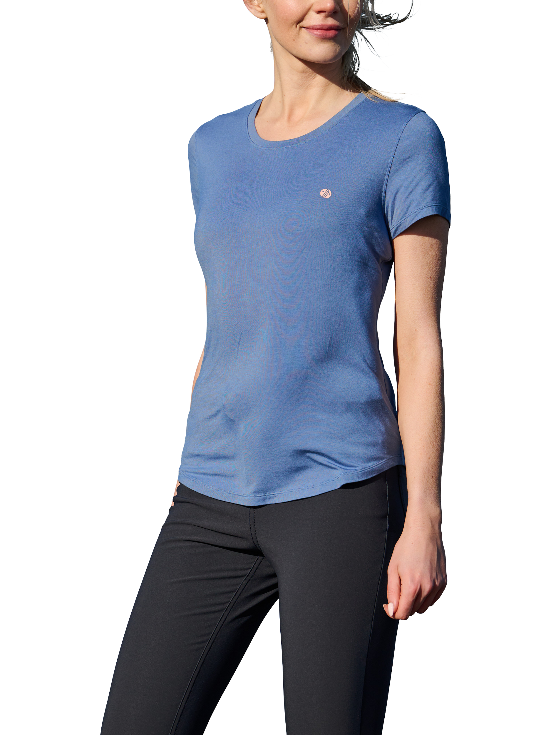 Product image 1 of 5, which shows ACAI On The Go T-Shirt, Riverside, 6