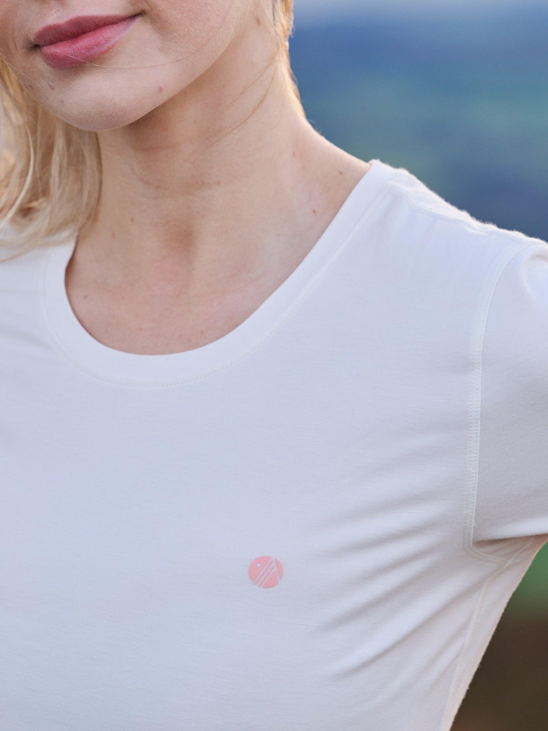Product image 3 of 6, which shows ACAI On The Go T-Shirt, Off White, 6