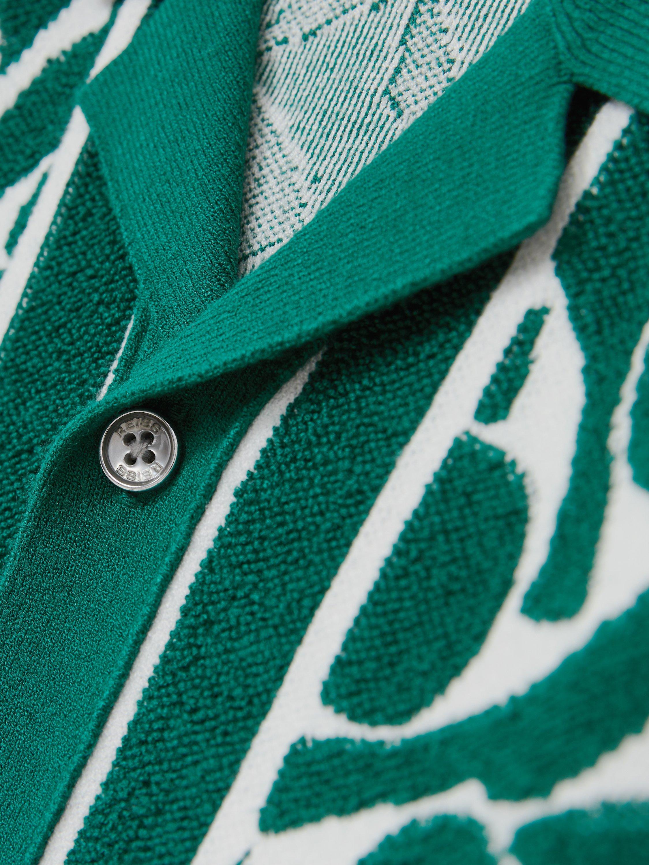 Product image 2 of 5, which shows Reiss Kids' Edmonds Abstract Towelling Shirt, Green/White, 7-8 years