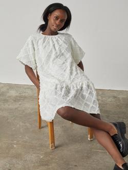 Sisters Point Vai Textured Dress, Cream, Cream