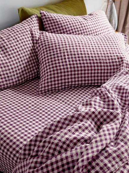 Piglet in Bed Gingham Linen Blend Fitted Sheet, Berry