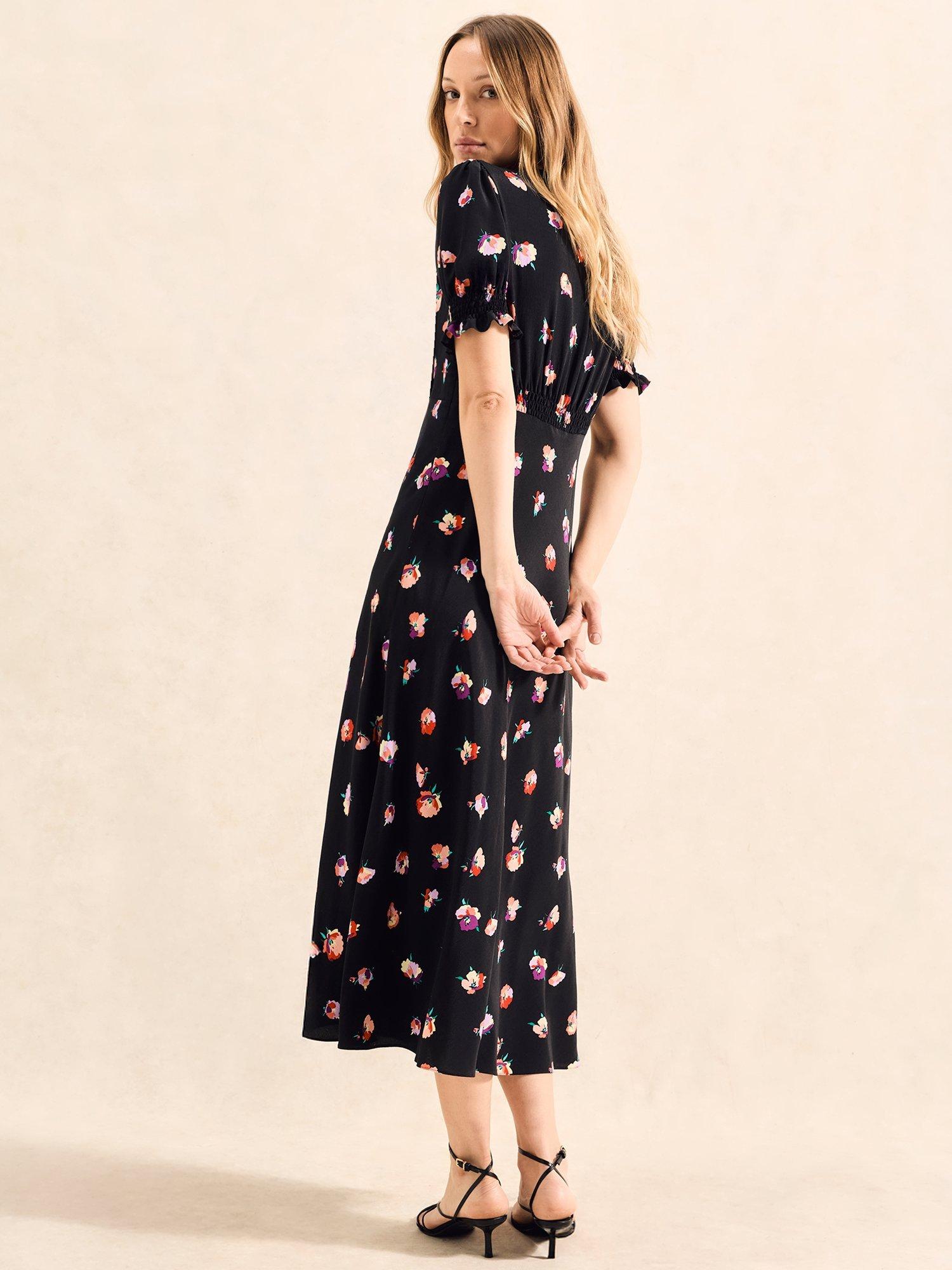 Product image 2 of 4, which shows Ro&Zo Pansy Print Shirred Cuff Midi Dress, Black, 6