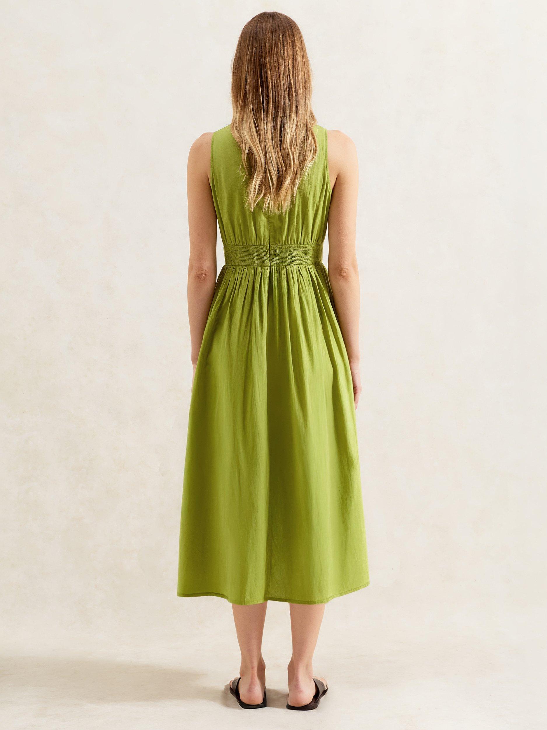 Product image 2 of 3, which shows Ro&Zo Petite Keyhole Detail Midi Dress, Green, 6Pt