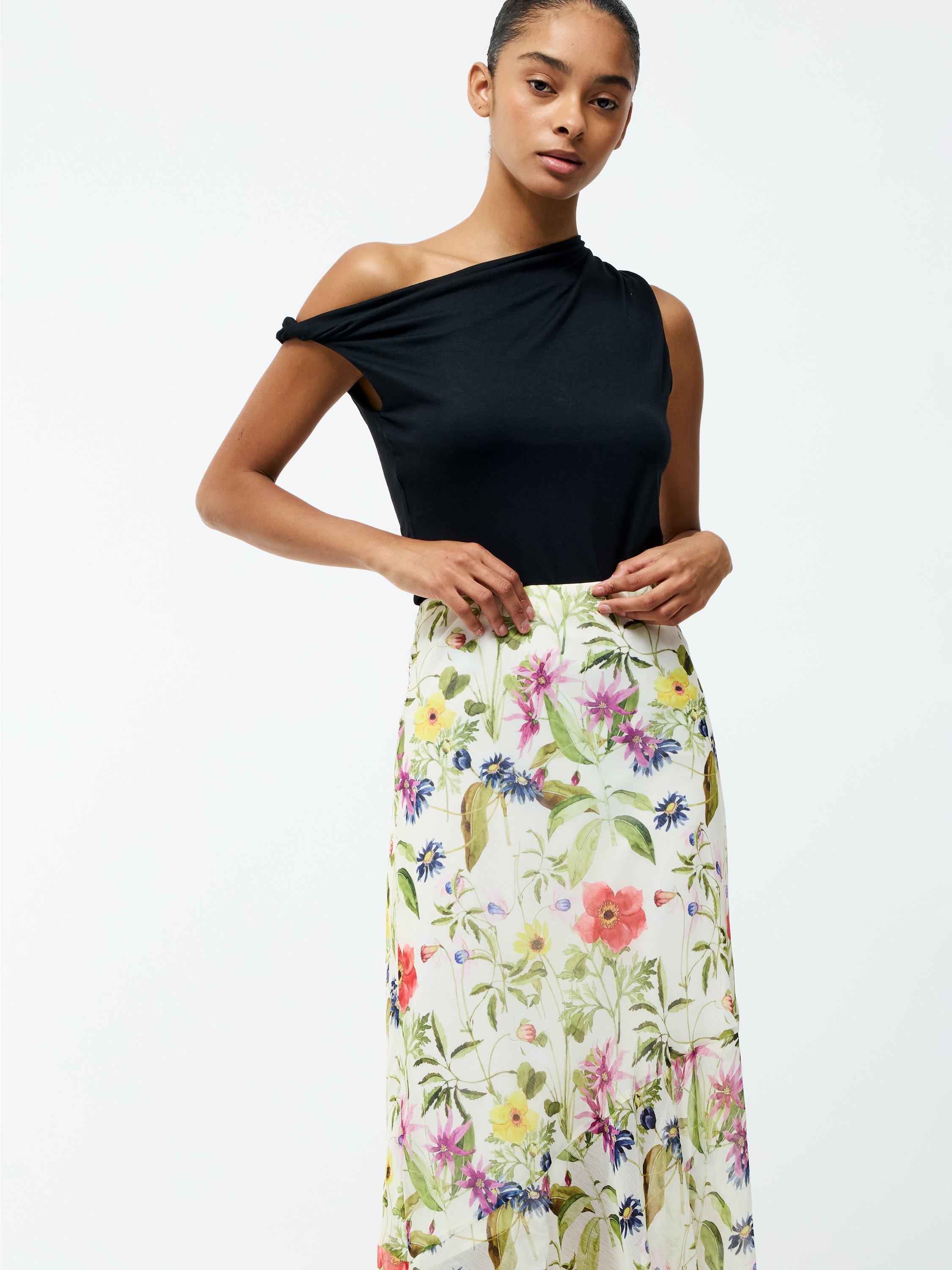 Product image 3 of 5, which shows French Connection Monica Hallie Floral Skirt, White/Multi, 14