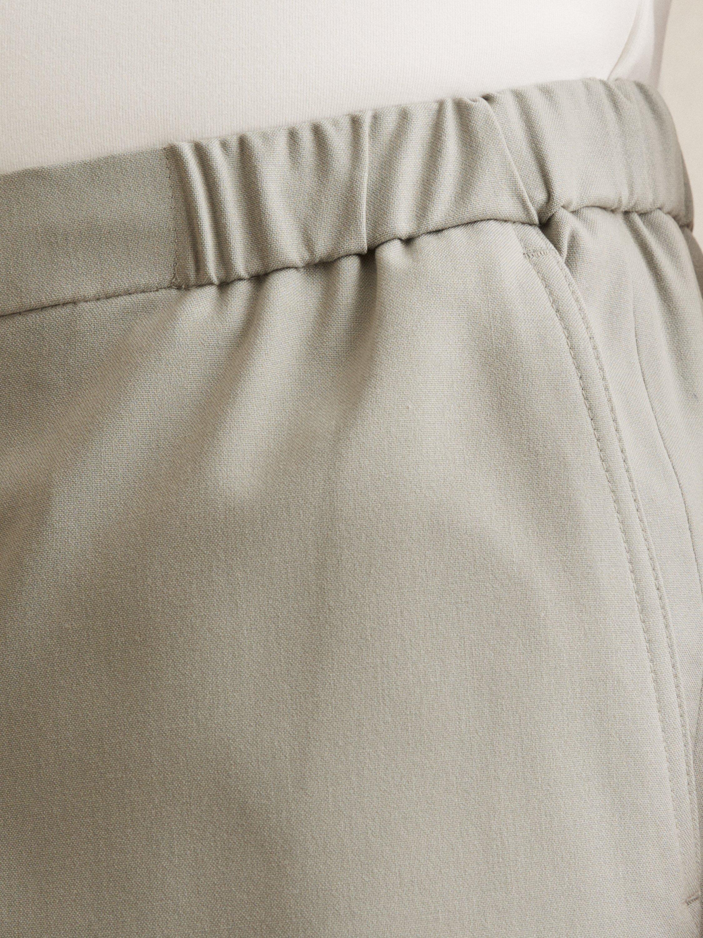 Product image 3 of 3, which shows Reiss Deck Drawstring Chino Shorts, Light Green, 36R