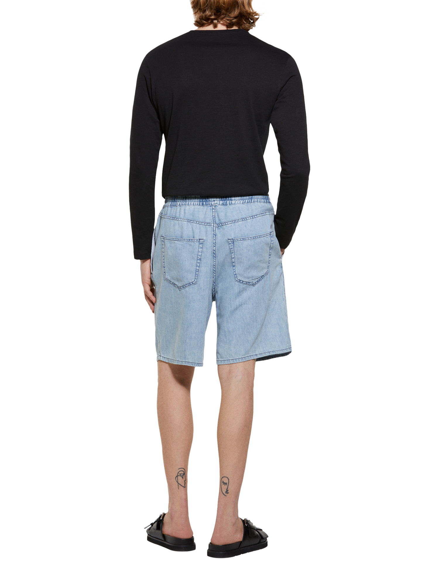 Product image 2 of 5, which shows SISLEY Slim Fit T-Shirt, Black, S