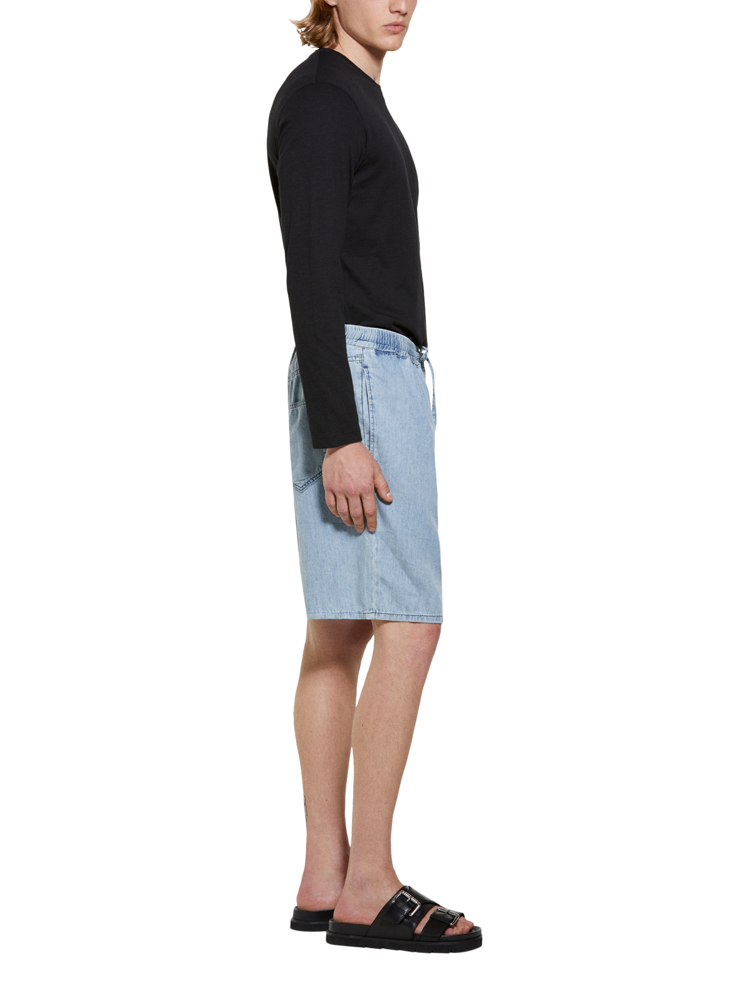 Product image 4 of 5, which shows SISLEY Slim Fit T-Shirt, Black, S