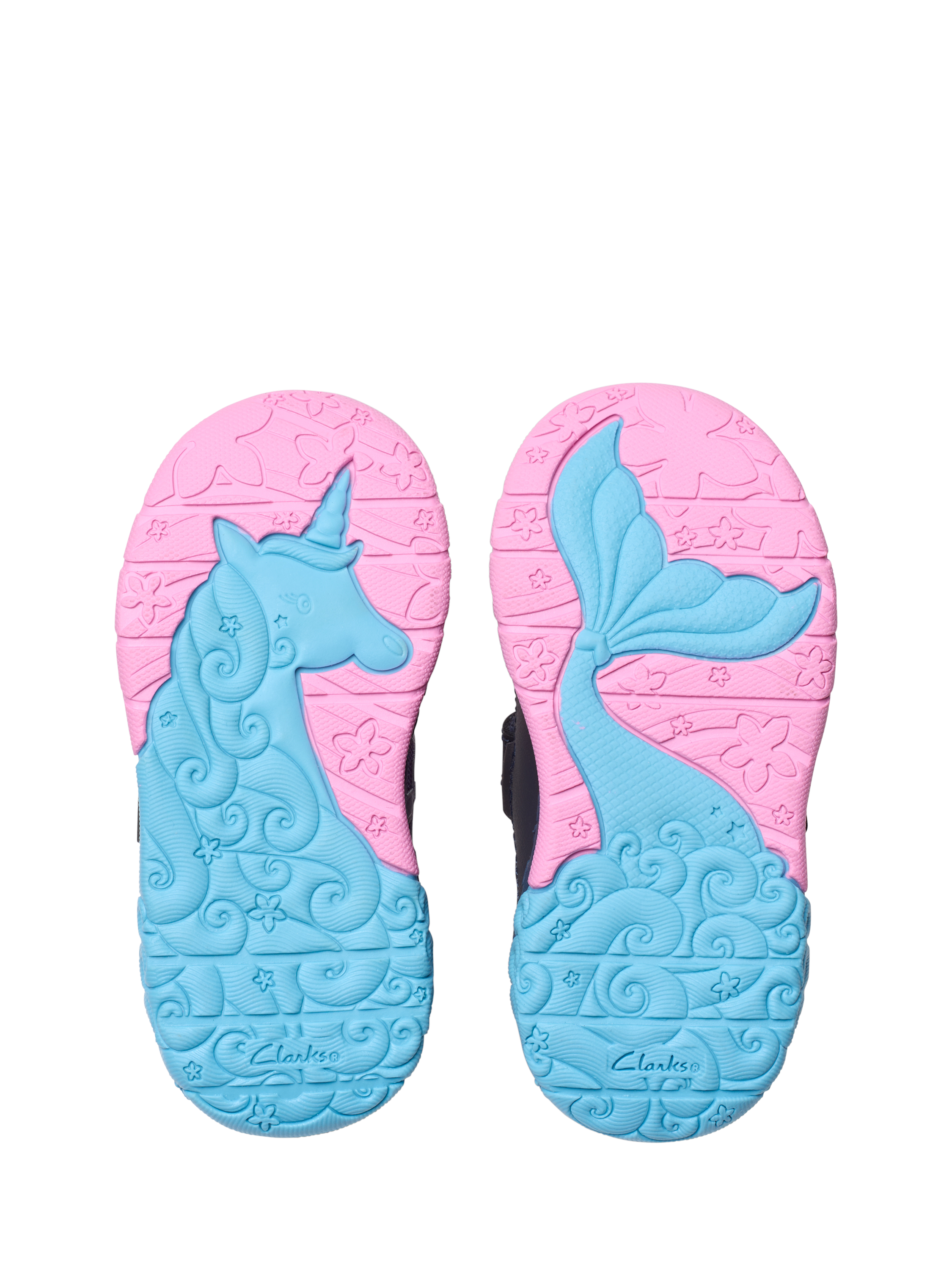 Product image 7 of 7, which shows Clarks Kids' Tidal Trail Trainers, Navy, 4 F Jnr