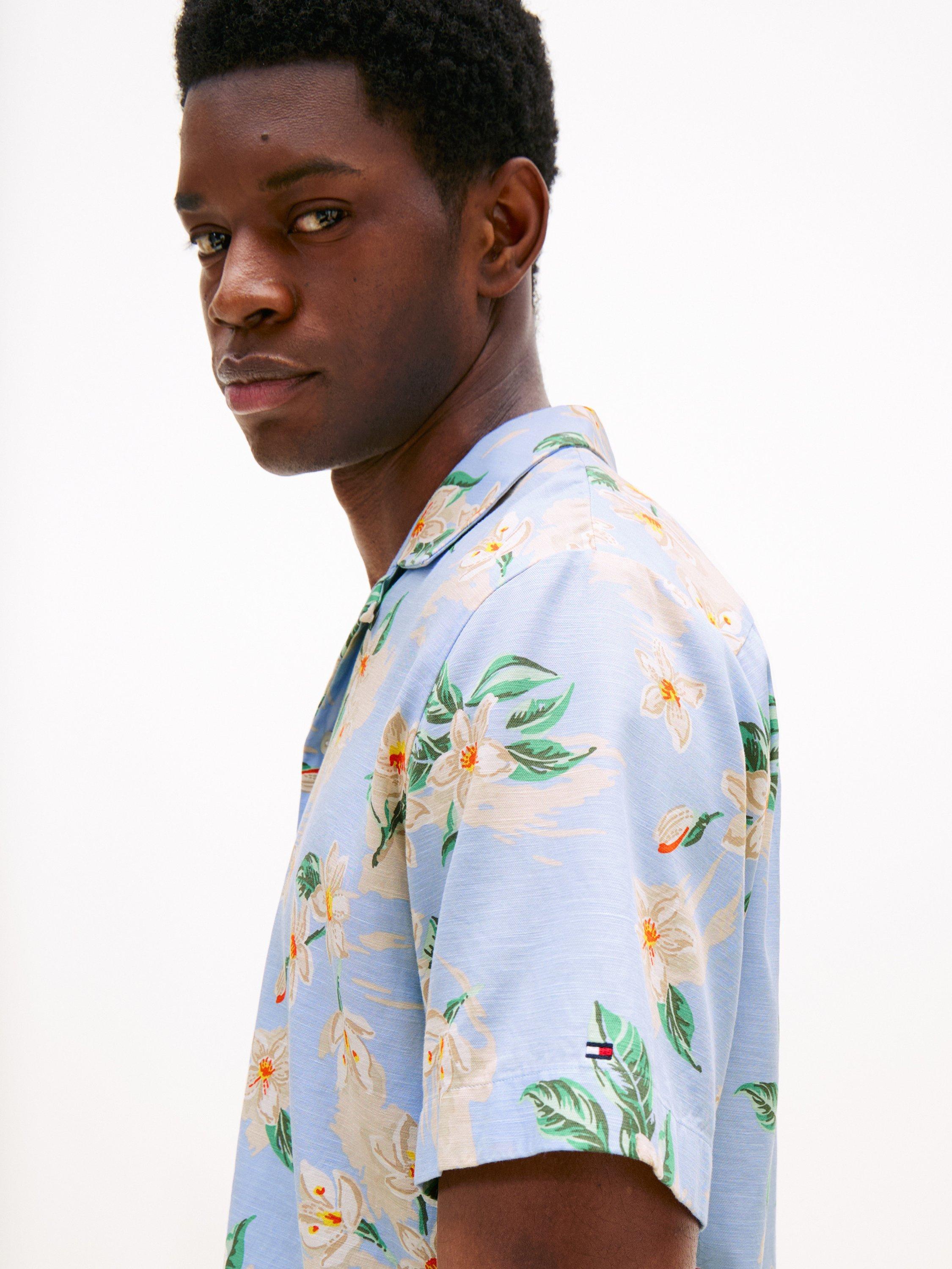 Product image 4 of 5, which shows Tommy Hilfiger Short Sleeve Lightweight Floral Print Shirt, Blue/Multi, S