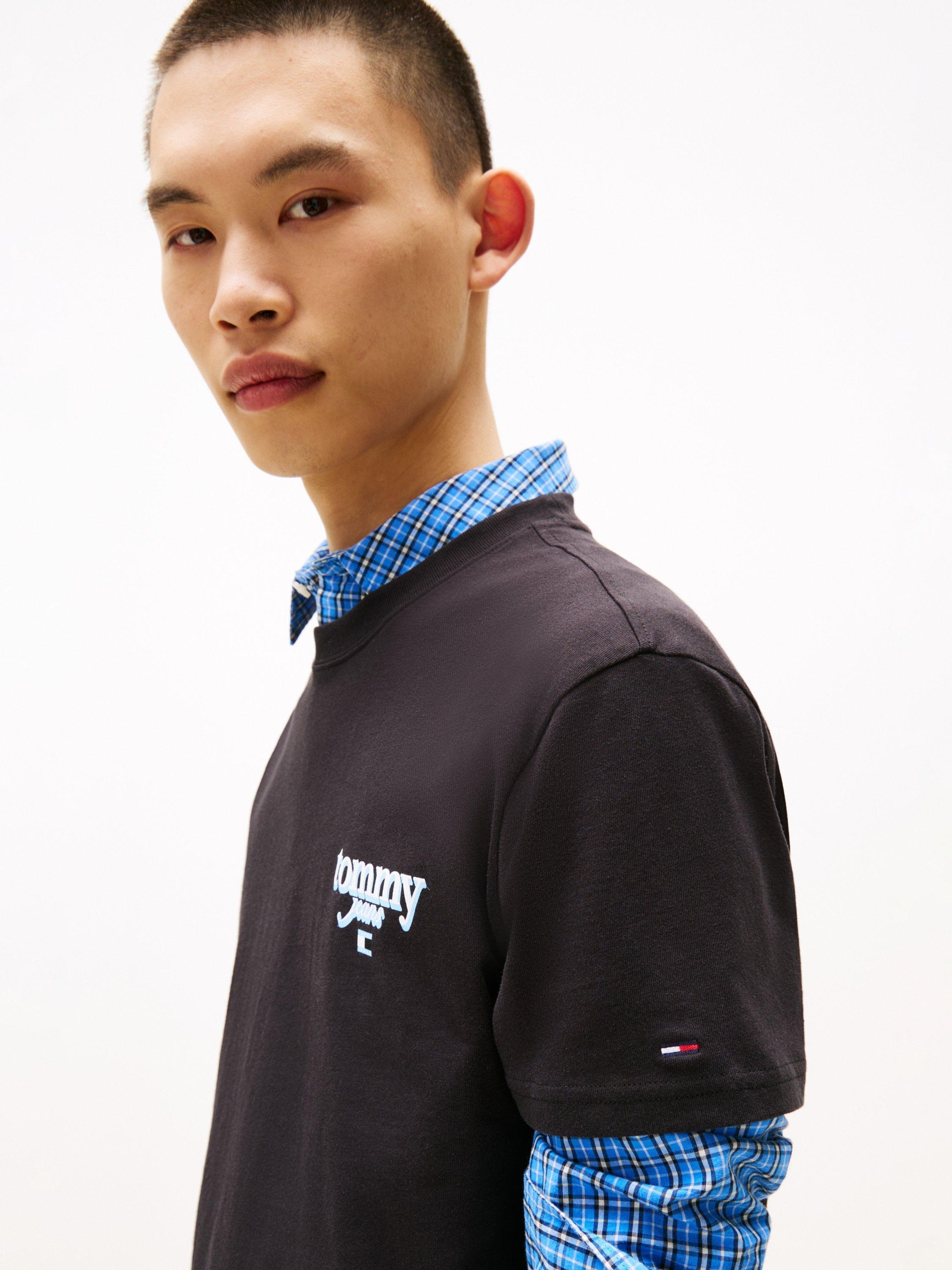 Product image 4 of 5, which shows Tommy Jeans Cotton Regular Fit Short Sleeve Logo Graphic T-Shirt, Black, XS
