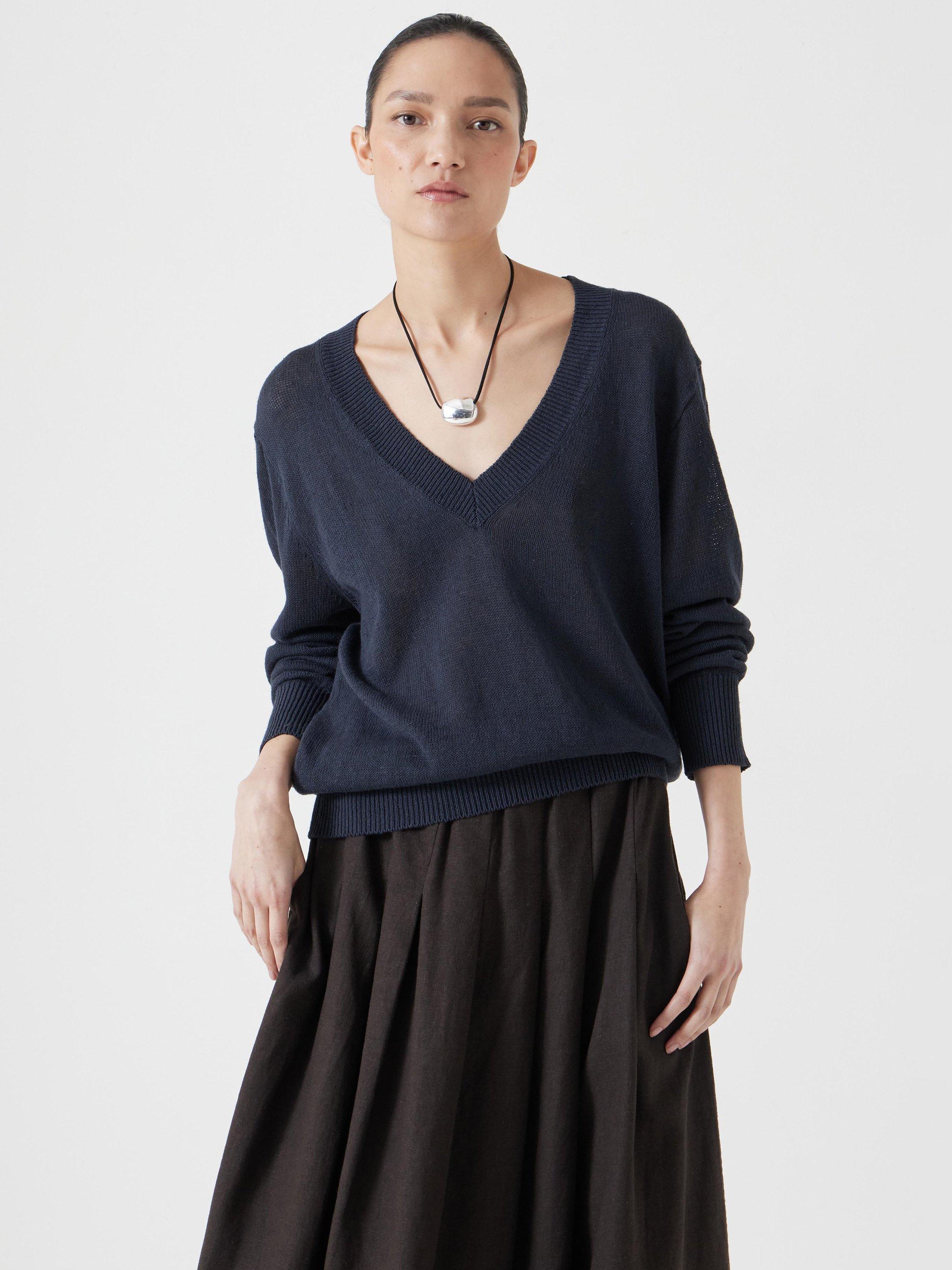 Product image 1 of 7, which shows HUSH Linen Blend V-Neck Long Sleeve Jumper, Inkwell Navy, XXS