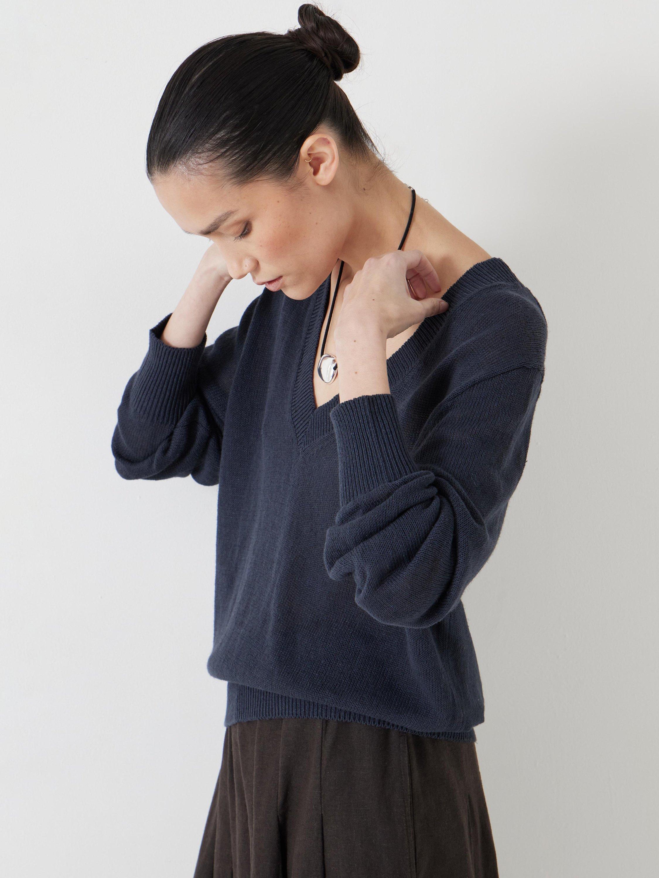 Product image 5 of 7, which shows HUSH Linen Blend V-Neck Long Sleeve Jumper, Inkwell Navy, XXS