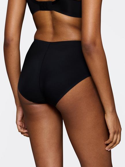 Triumph Body Make-Up Illusion Curve Maxi Knickers - view 2, Black