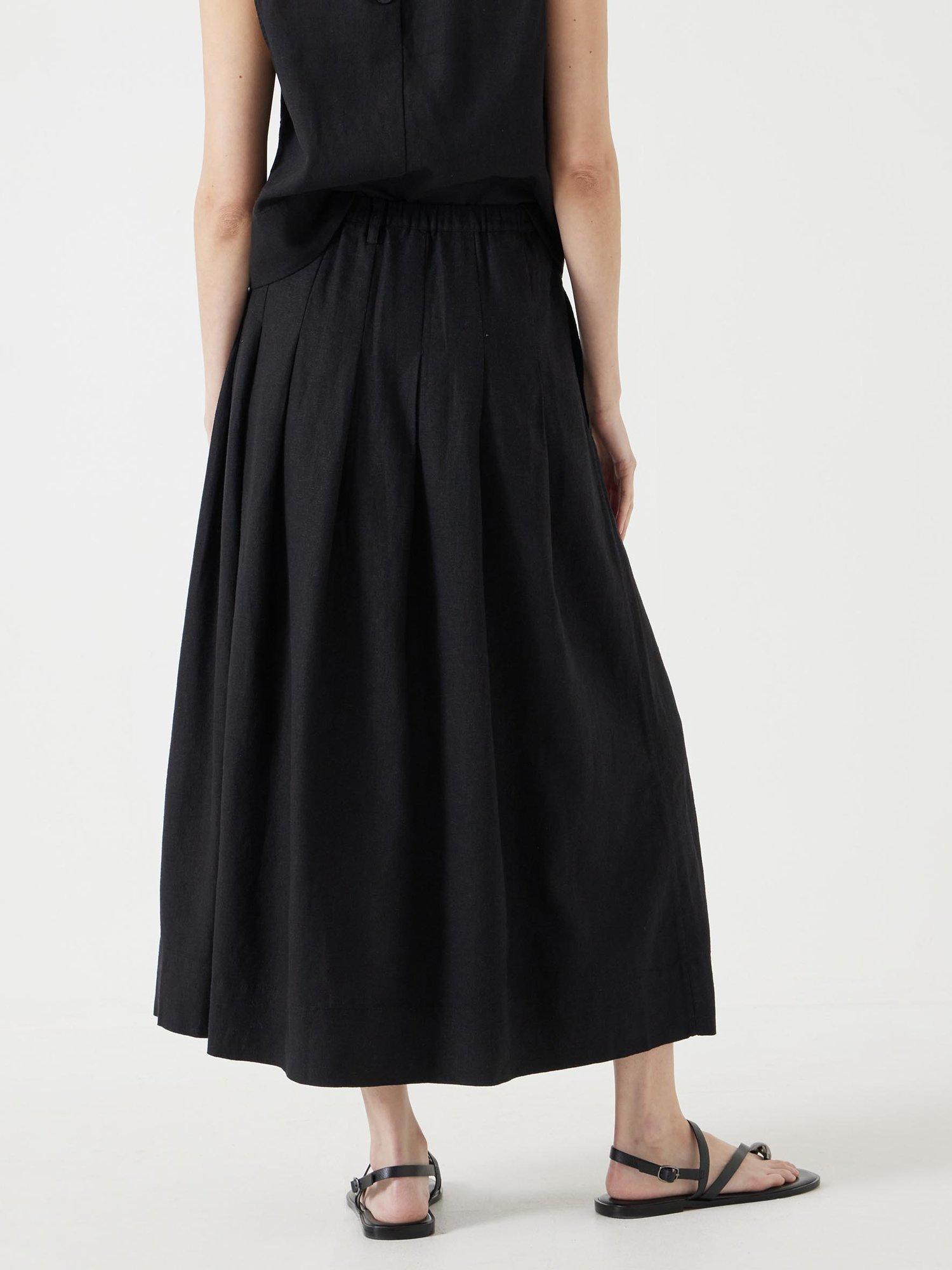 Product image 3 of 5, which shows HUSH Ivy Linen Blend Pleated Skirt, Washed Black, 4