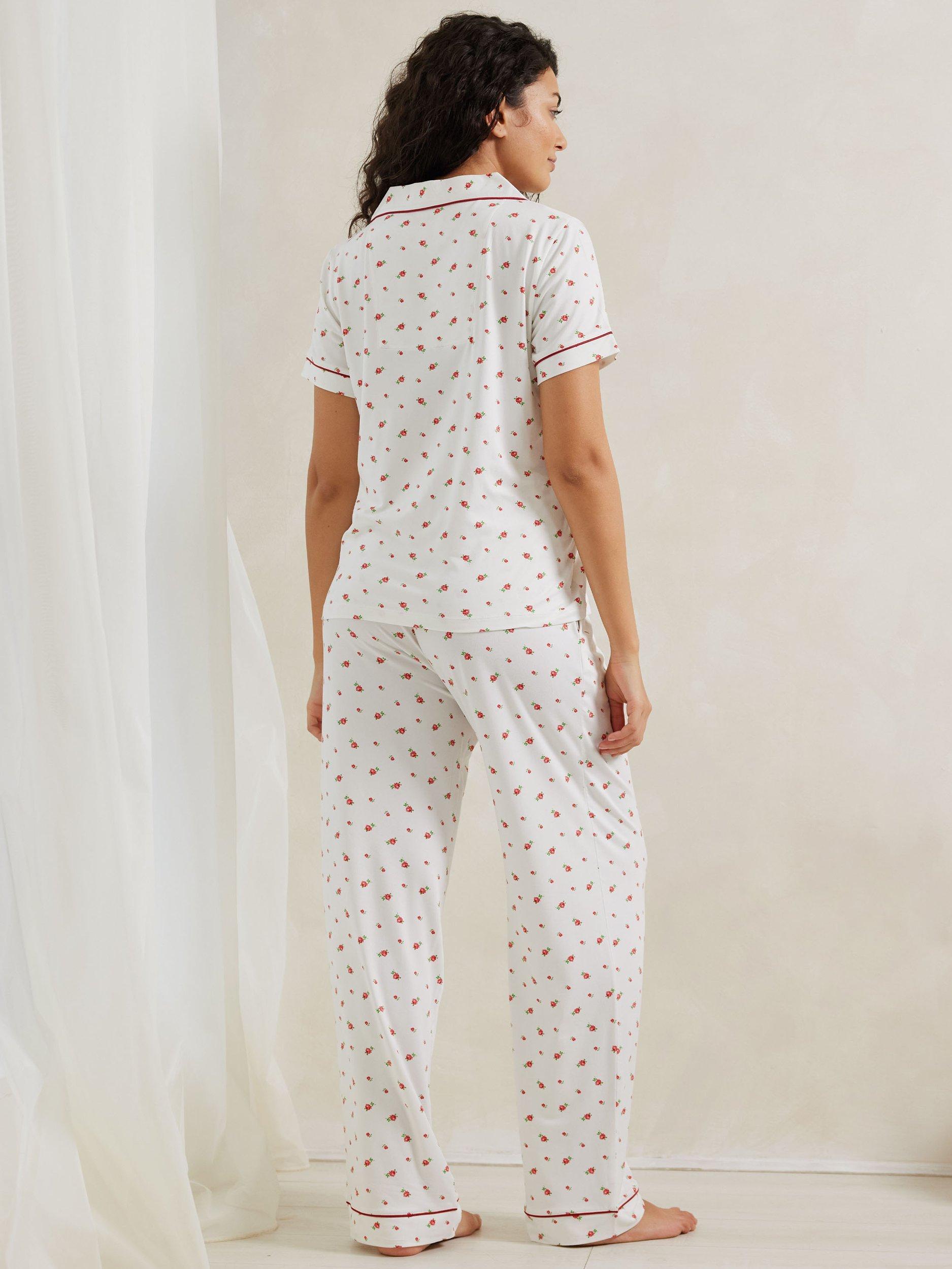 Product image 4 of 5, which shows Chelsea Peers Ditsy Rose Short Pyjama Set, White/Multi, 6