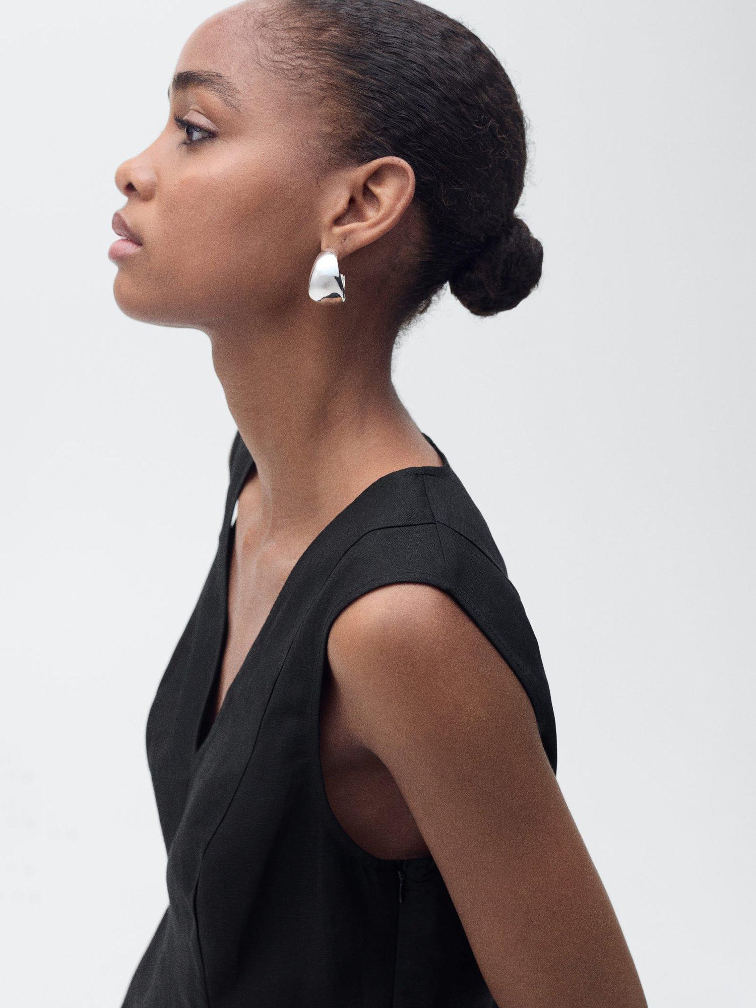 Product image 6 of 7, which shows Mango Pep Sleeveless V Neck Top, Black, XXS
