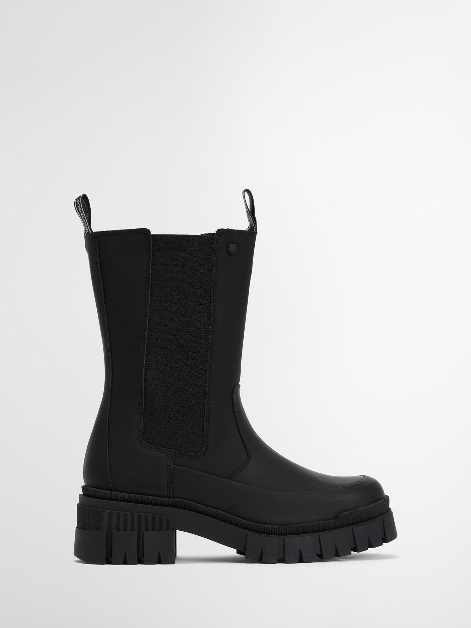 Product image 1 of 9, which shows Barbour Sidneigh Leather Blend Chelsea Boots, Black, 8