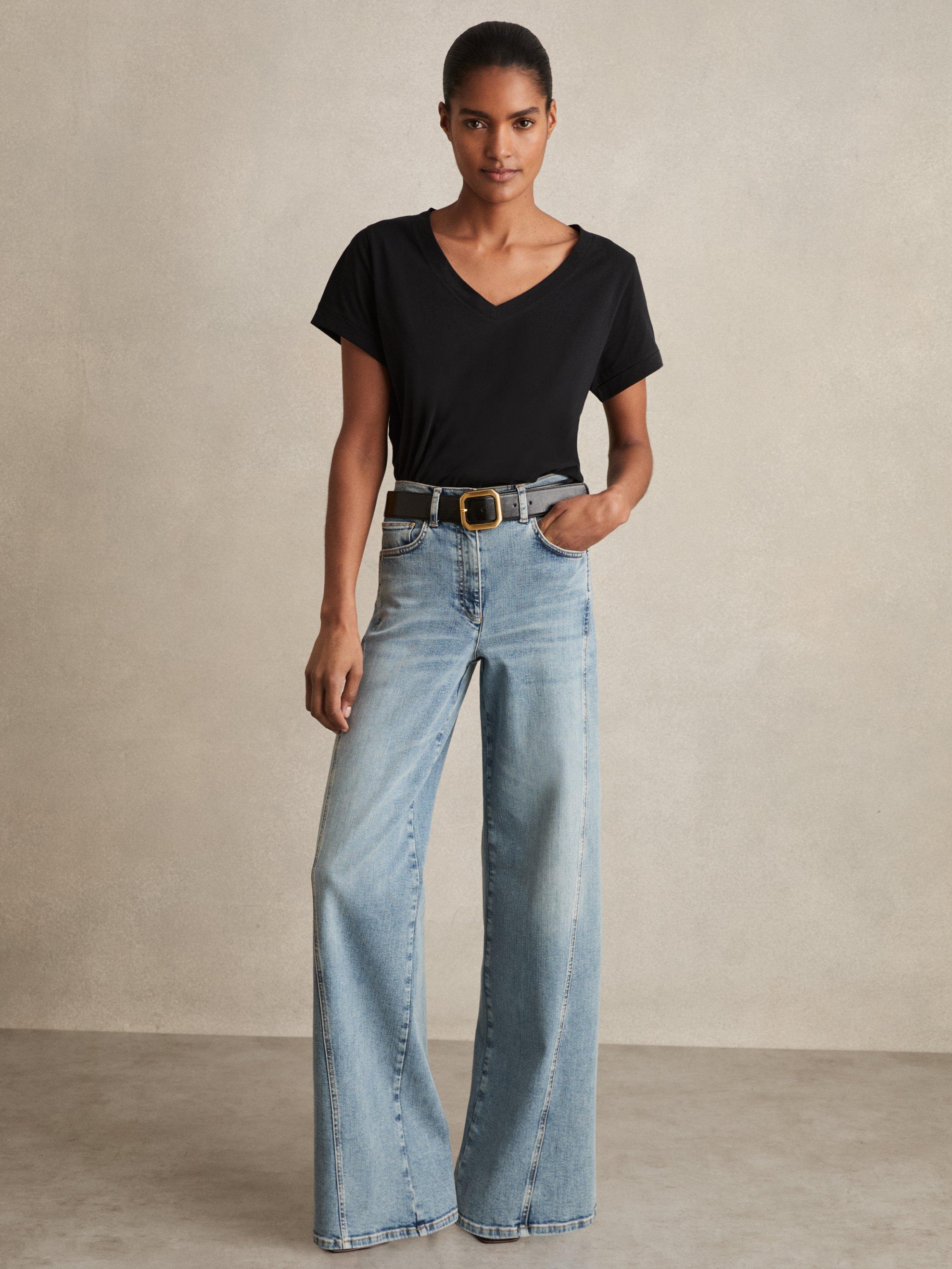 Product image 4 of 5, which shows Reiss Luna V-Neck T-Shirt, Black, XS