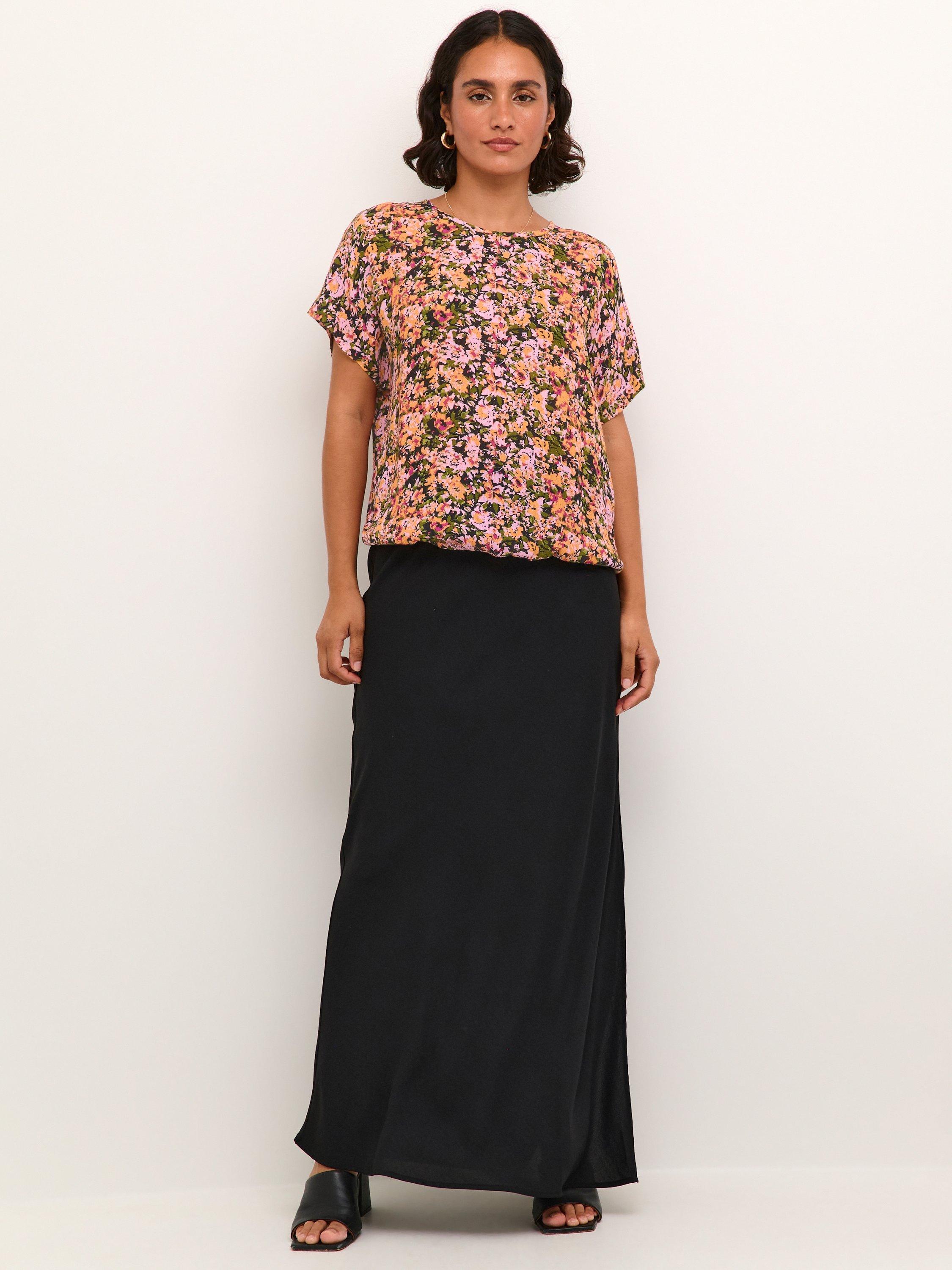 Product image 3 of 6, which shows KAFFE Amber Floral Batwing Top, Multi, 8