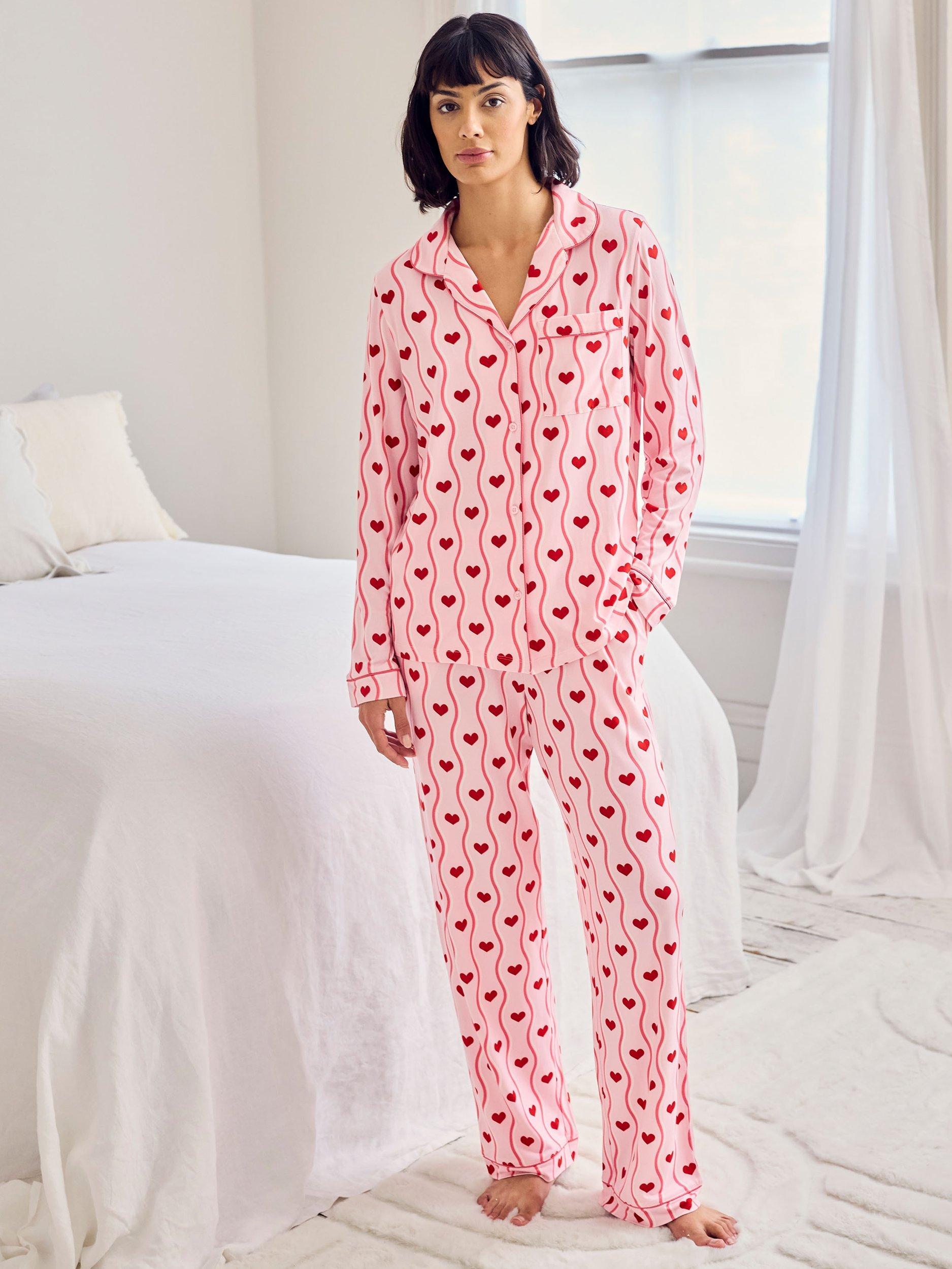Product image 1 of 6, which shows Chelsea Peers Heart Wave Button Through Long Pyjama Set, Pink, 8