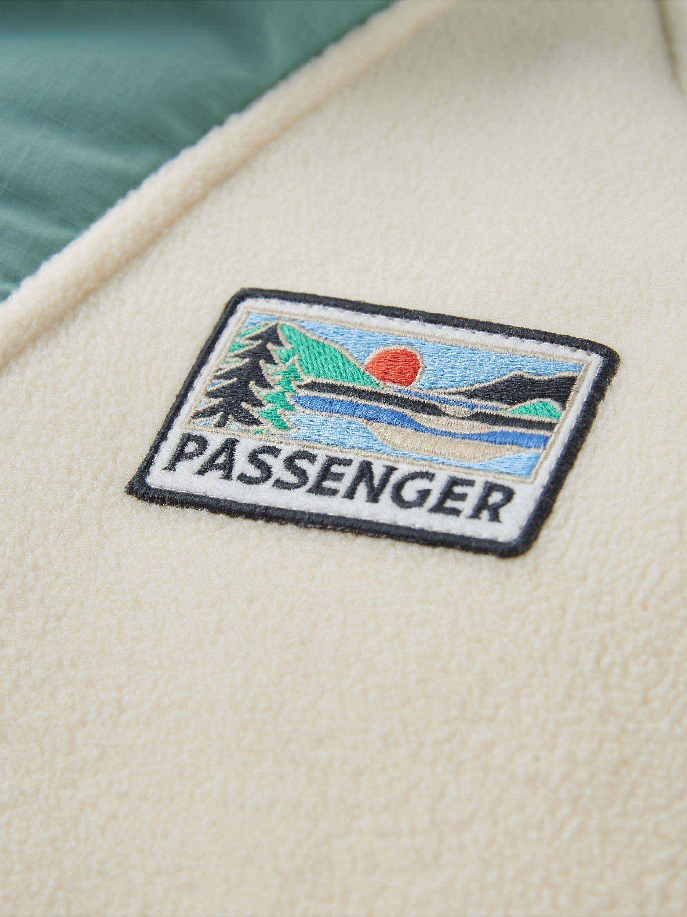 Product image 2 of 7, which shows Passenger Alexander 2.0 Colour Block Fleece, Birch, XS