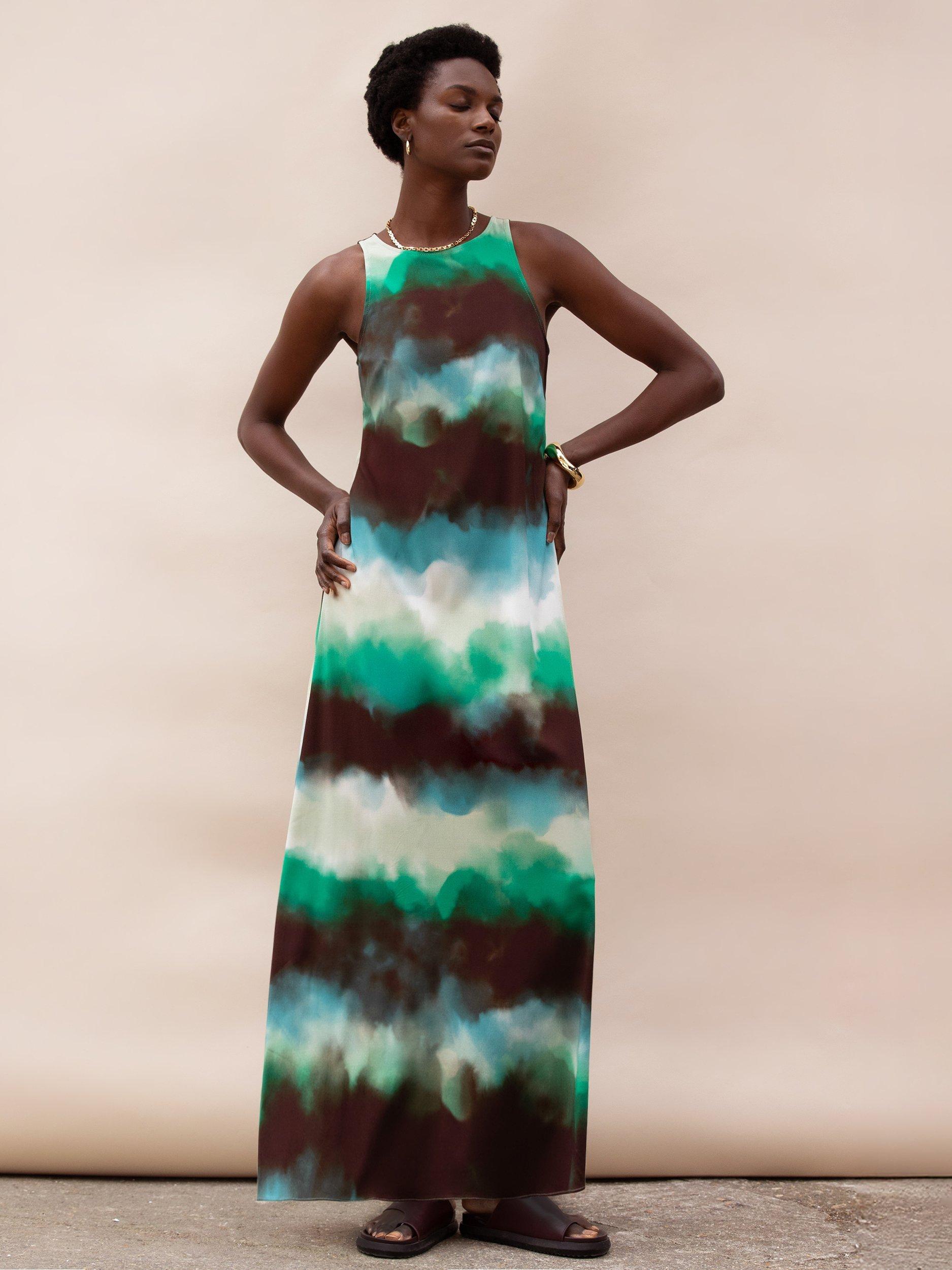 Product image 1 of 5, which shows Ro&Zo Petite Abstract Watercolour Midi Dress, Green, 6Pt