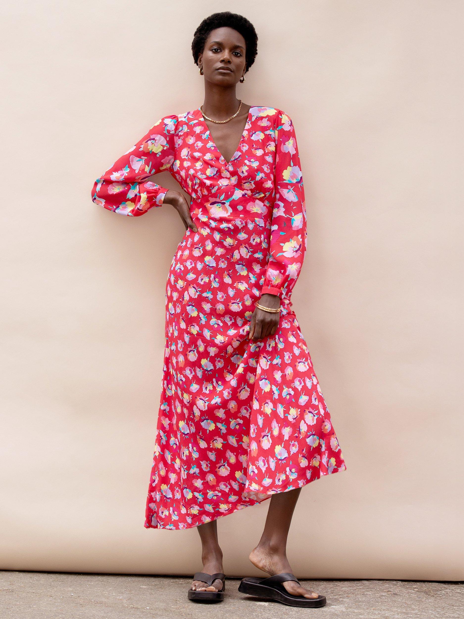 Product image 3 of 6, which shows Ro&Zo Petite Carnation Ditsy Print Tie Back Dress, Pink, 6Pt