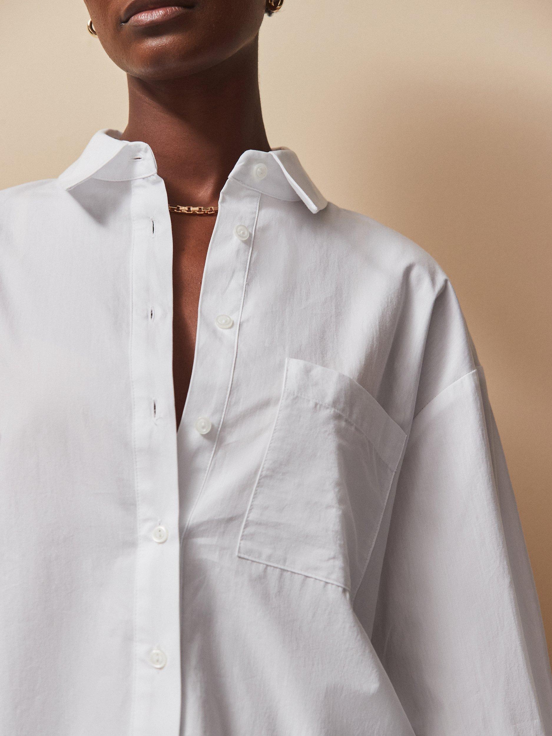 Product image 4 of 6, which shows Ro&Zo Cotton Poplin Split Back Shirt, White, 6