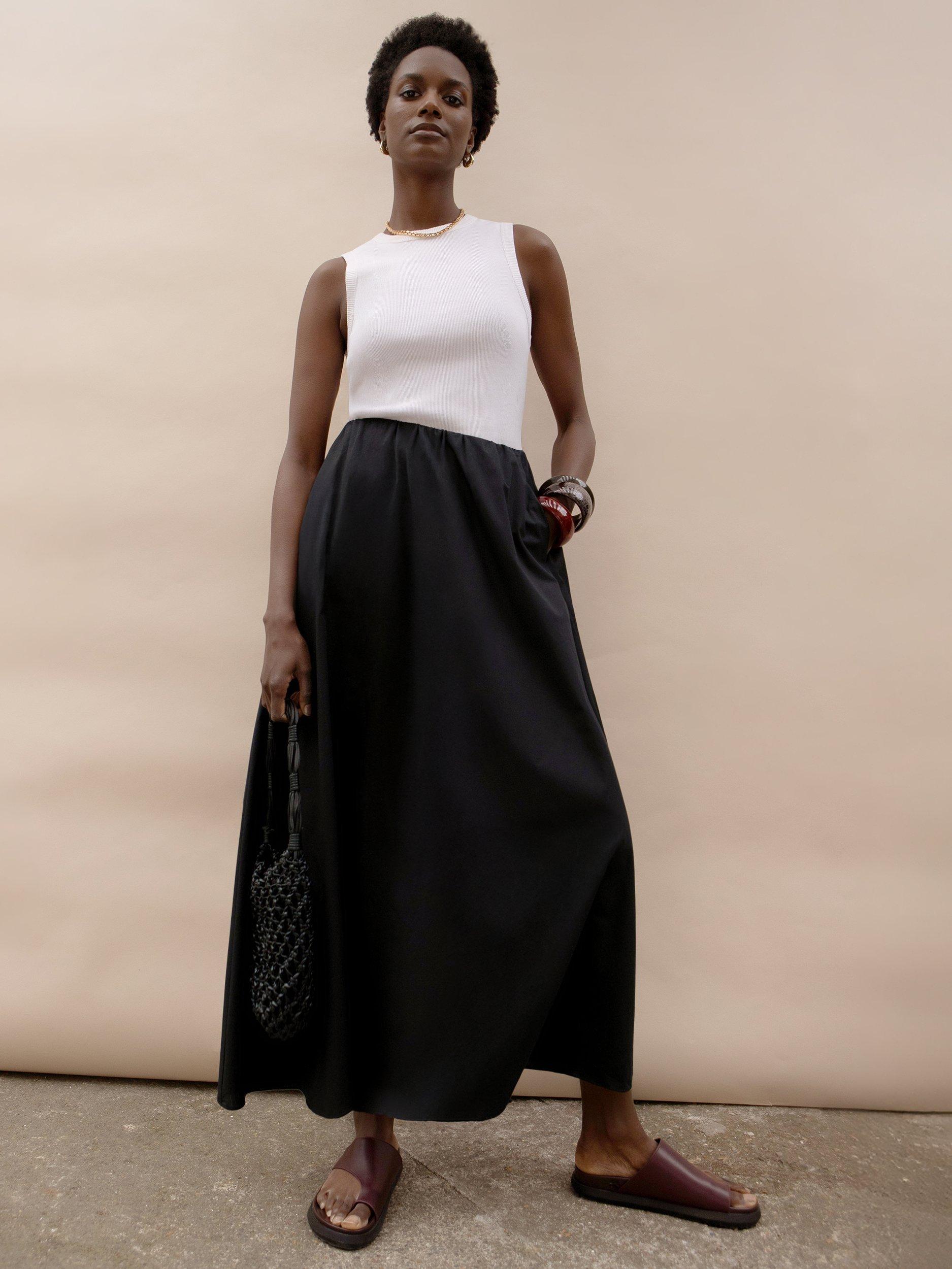 Product image 3 of 6, which shows Ro&Zo Cotton Poplin Maxi Skirt, Black, 6