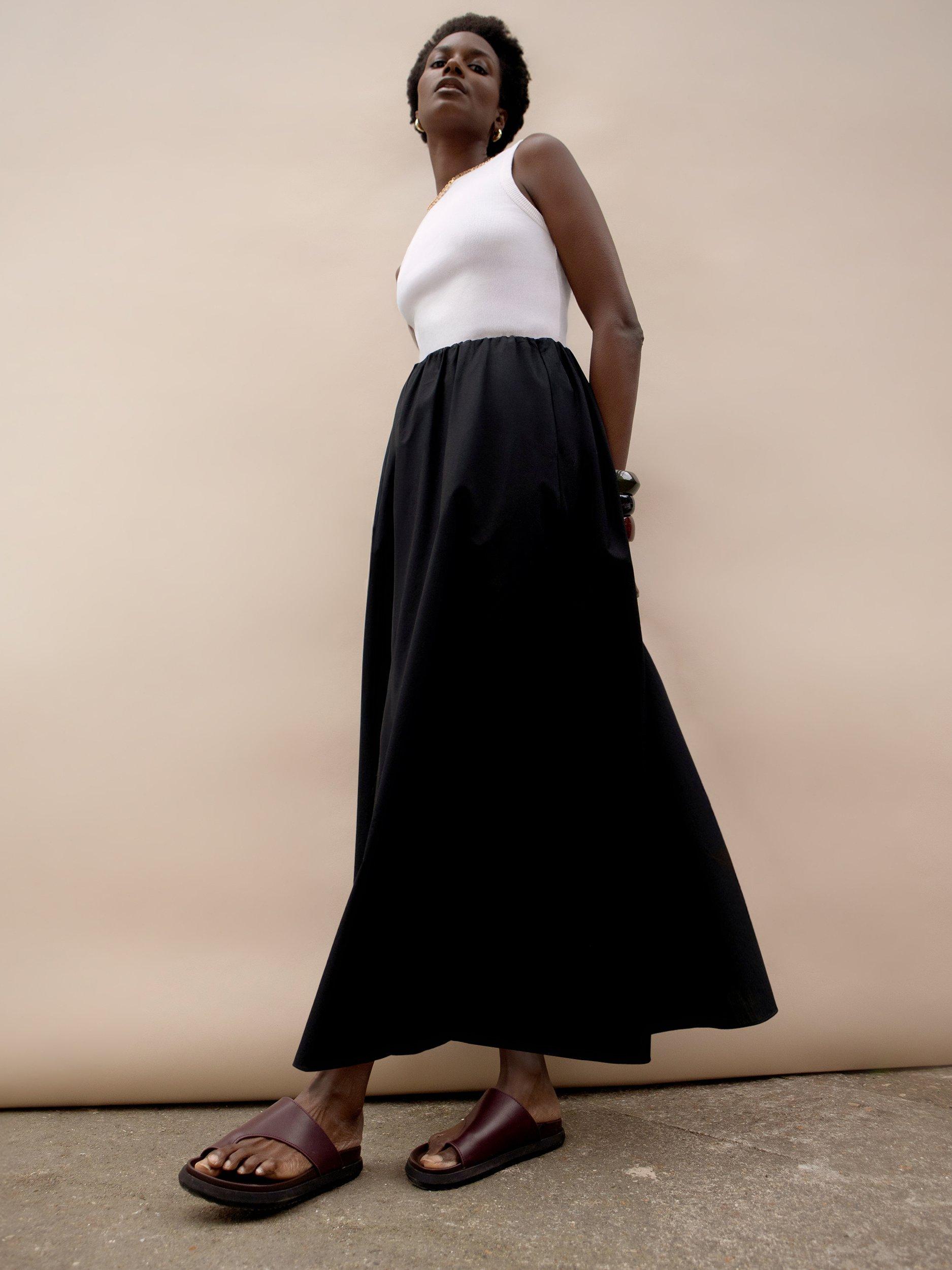 Product image 4 of 6, which shows Ro&Zo Cotton Poplin Maxi Skirt, Black, 6