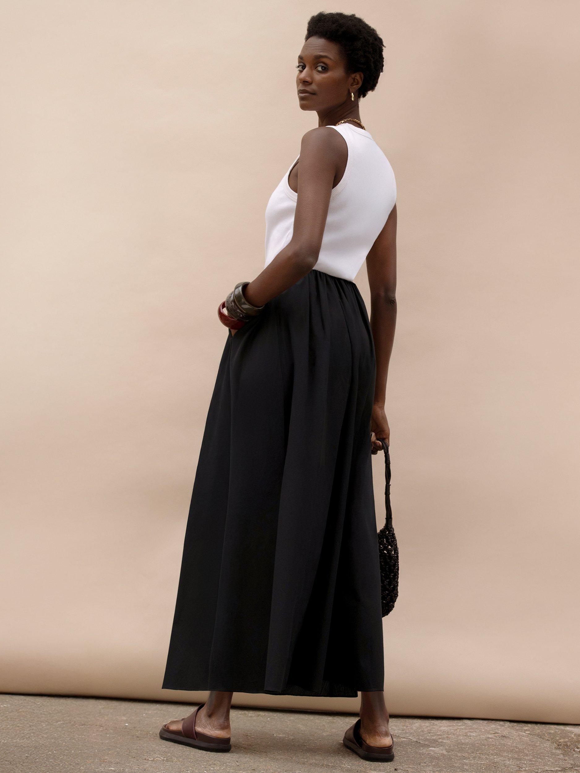 Product image 6 of 6, which shows Ro&Zo Cotton Poplin Maxi Skirt, Black, 6
