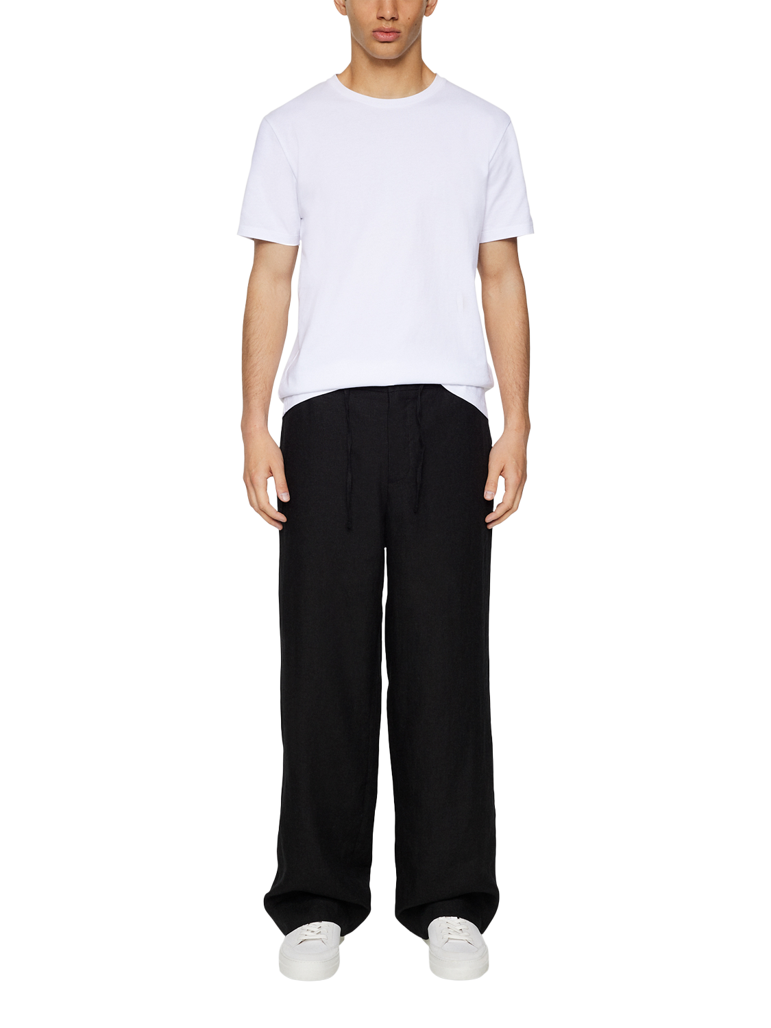 Product image 3 of 5, which shows J.Lindeberg Noah Linen Trousers, Black, L