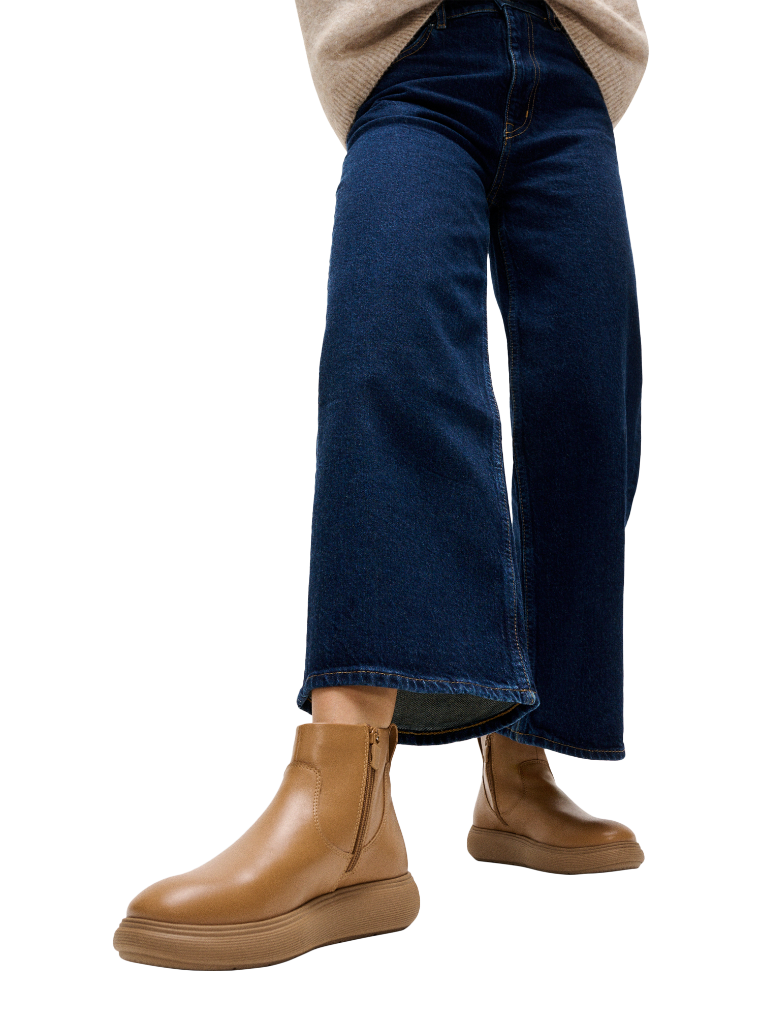 Product image 5 of 5, which shows FitFlop IQ-COMFF Leather Zip Ankle Boots, Desert Tan, 3