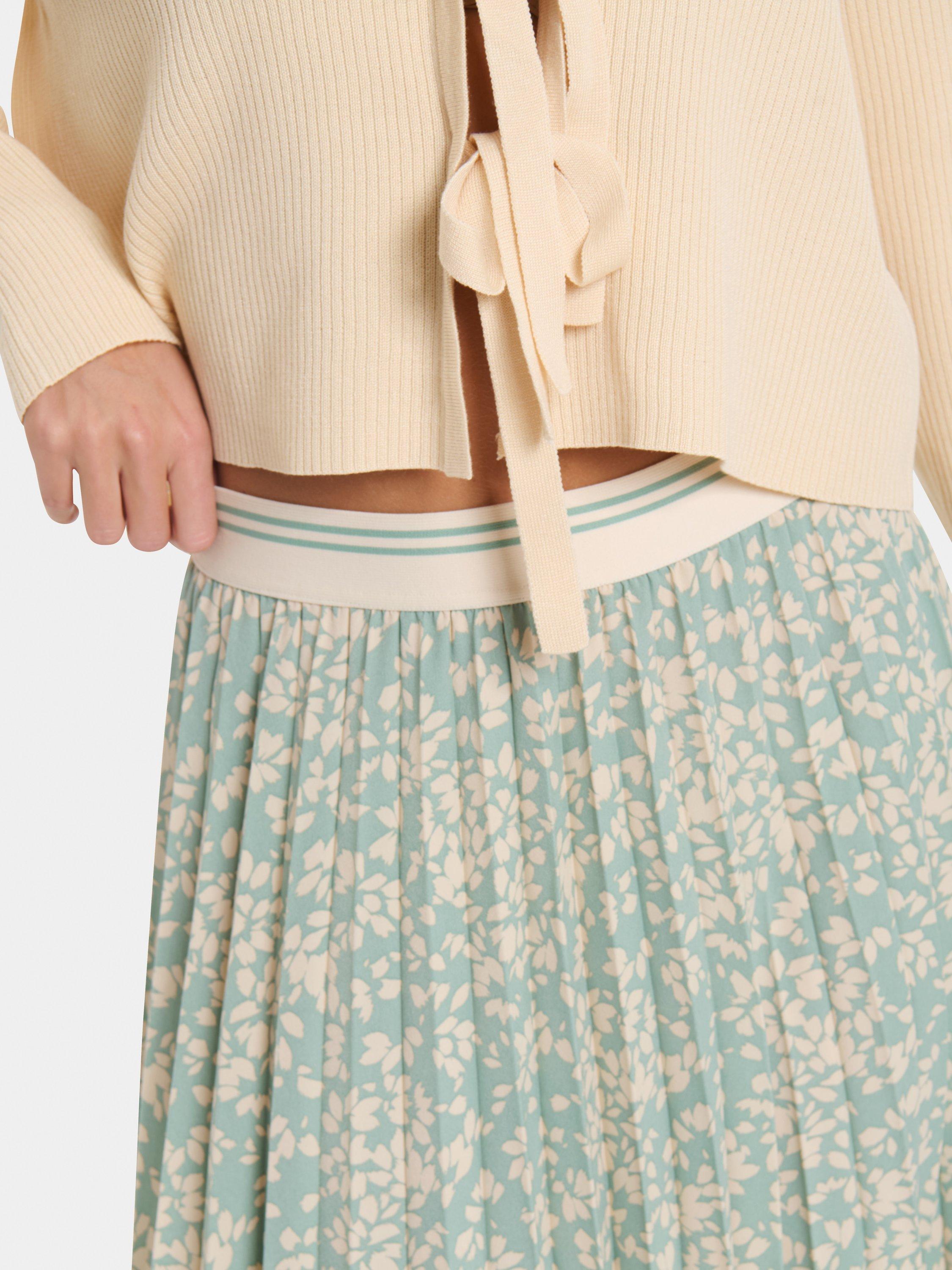 Product image 4 of 6, which shows Saint Tropez Lindy Lindy Midi Skirt, Blue/Multi, M
